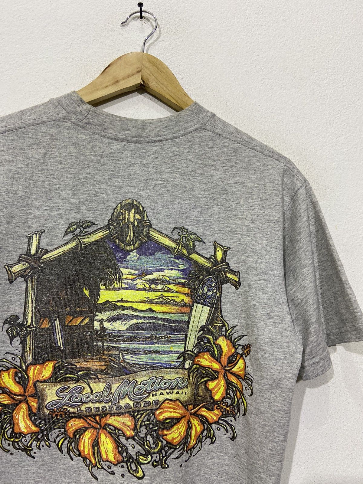 Vintage Vintage Local Motion Longboard Hawaii Graphic Tshirt Size US M / EU 48-50 / 2 - 4 Thumbnail