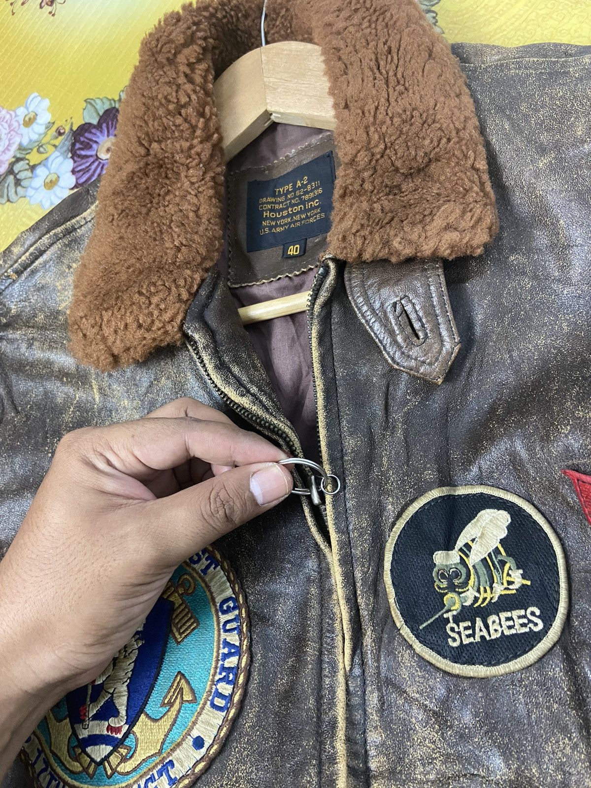 Other Vintage A-2 Houston US Airforce Tomcat Leather Flight Jacket Size US L / EU 52-54 / 3 - 17 Thumbnail