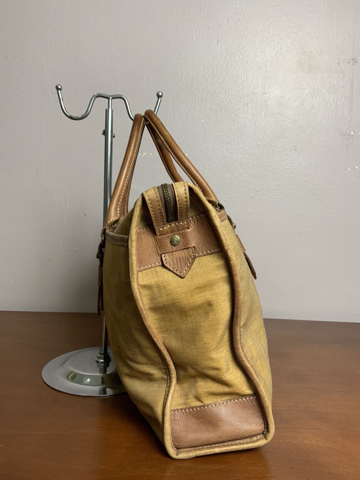 Takeo Kikuchi Vintage Takeo Kikuchi Leather Japan hand carry Bag Size ONE SIZE - 3 Thumbnail