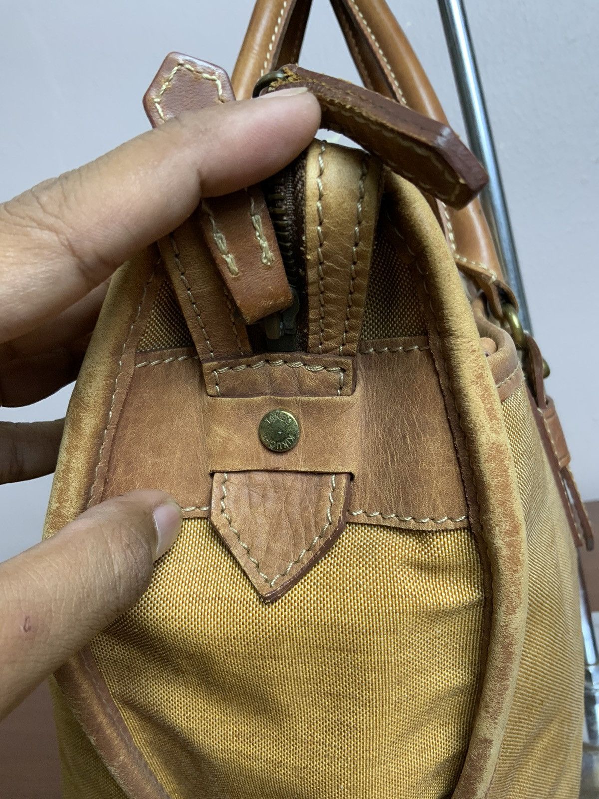 Takeo Kikuchi Vintage Takeo Kikuchi Leather Japan hand carry Bag Size ONE SIZE - 5 Thumbnail