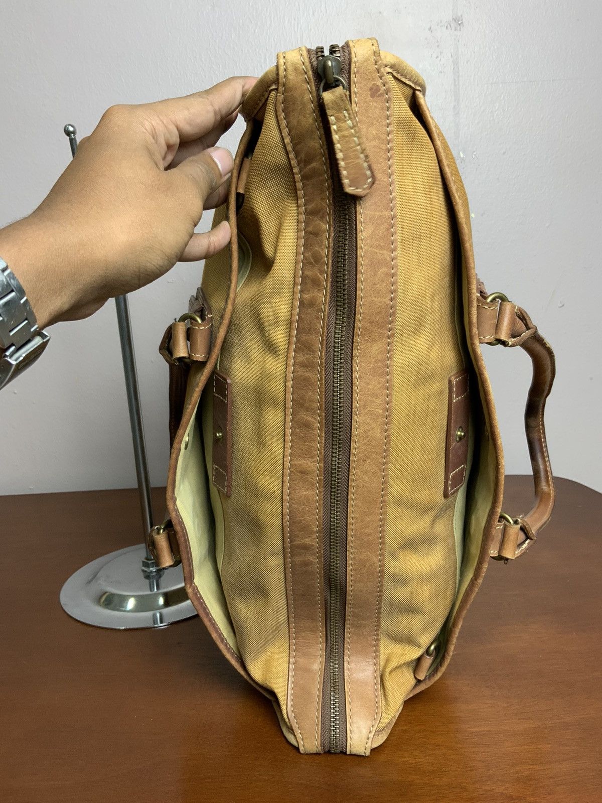 Takeo Kikuchi Vintage Takeo Kikuchi Leather Japan hand carry Bag Size ONE SIZE - 9 Thumbnail