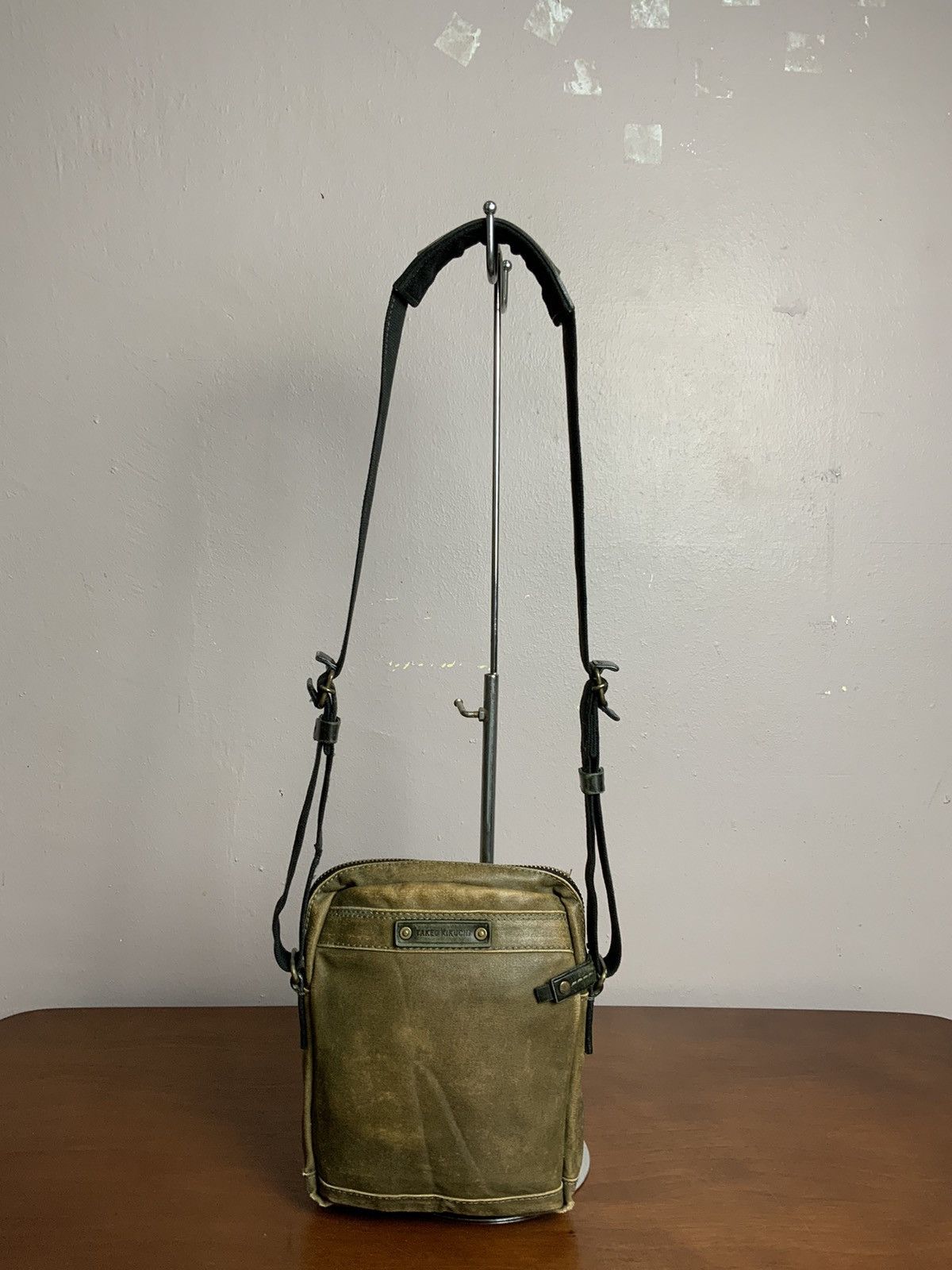 Japanese Brand Vintage Takeo Kikuchi Faded Leather Crossbody Sling Bag Size ONE SIZE - 1 Thumbnail