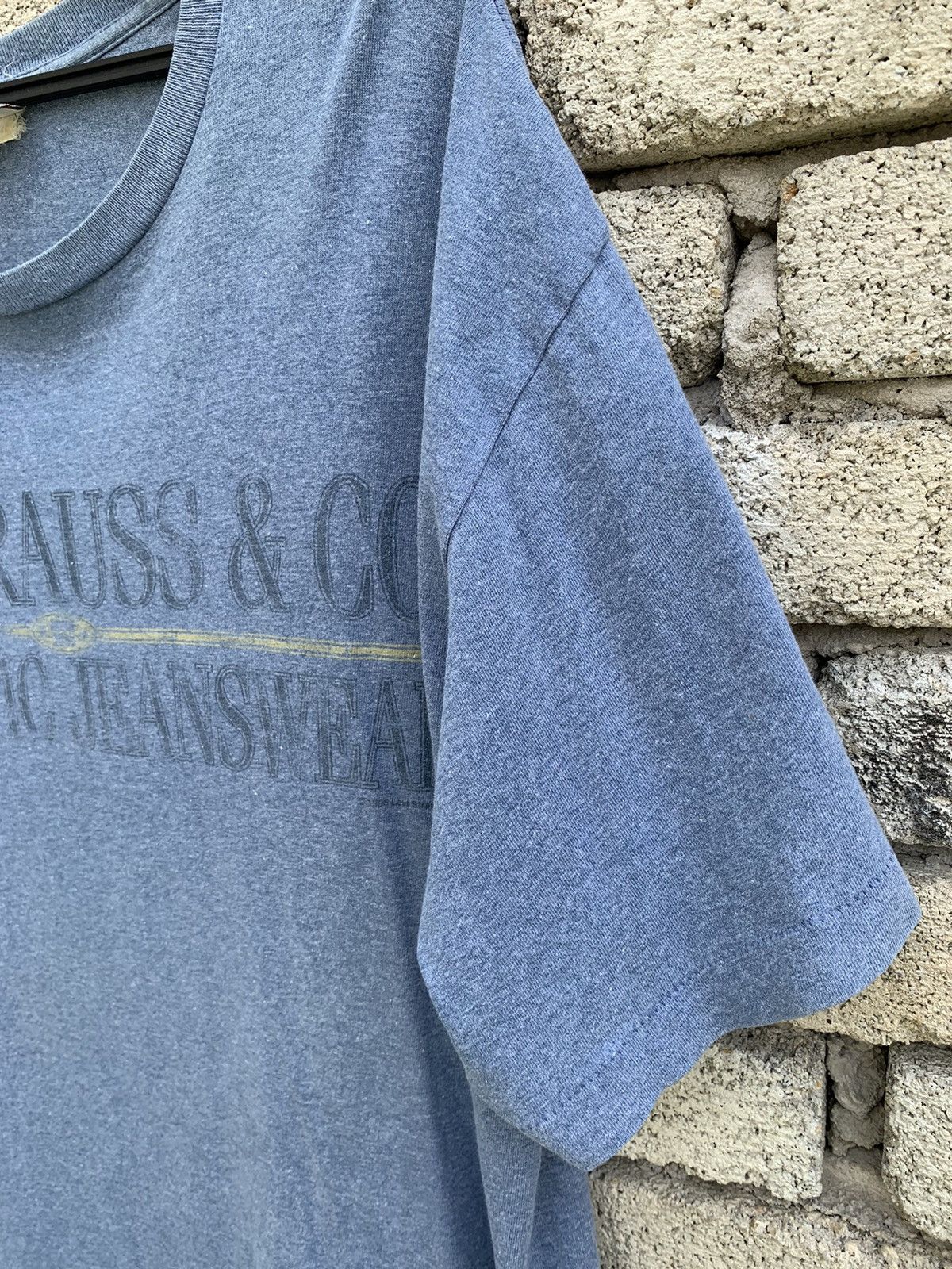 Levi's Vintage Clothing Vintage Levis Tee Made In USA Size US XL / EU 56 / 4 - 8 Thumbnail