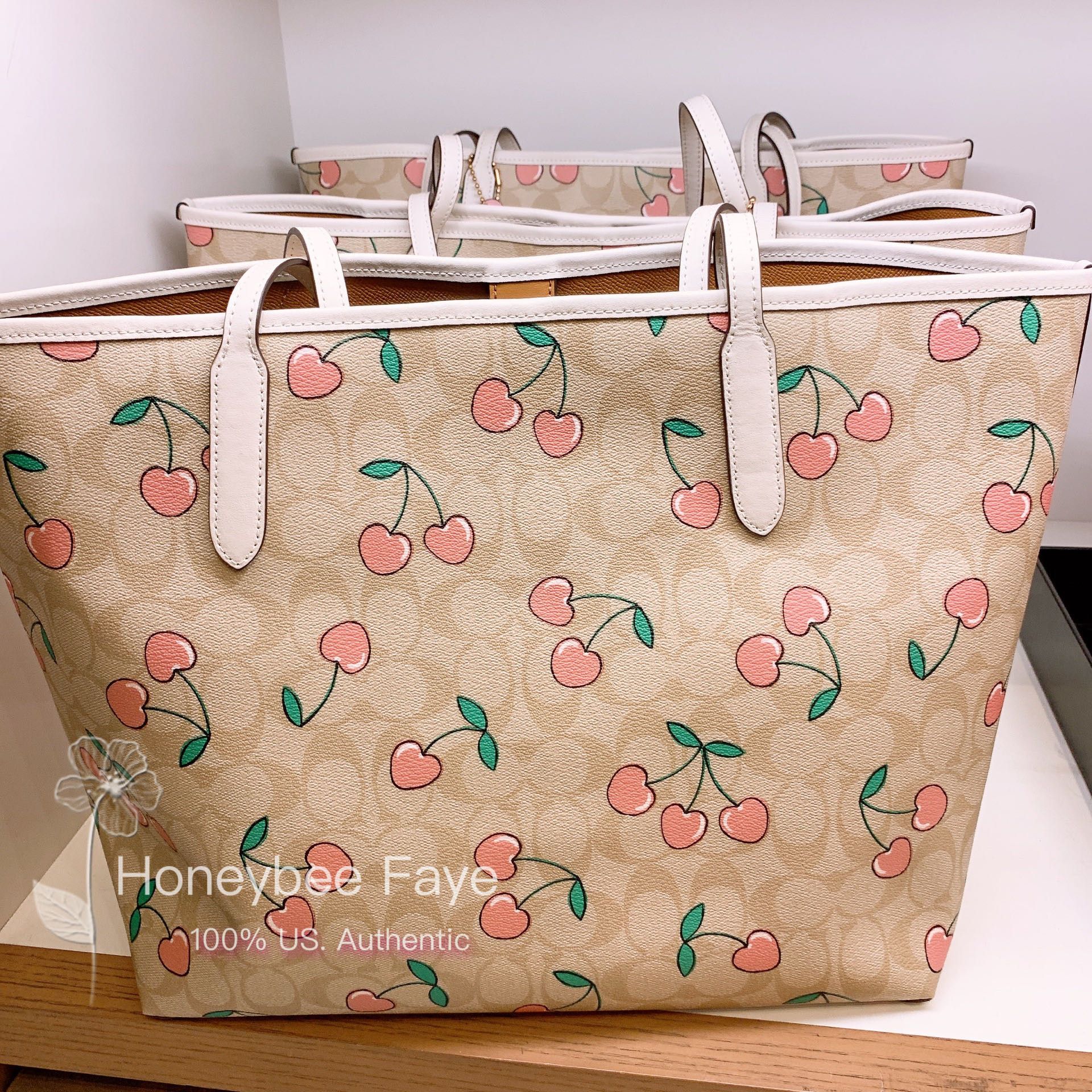 City Tote In hot Signature Canvas With Heart Cherry Print