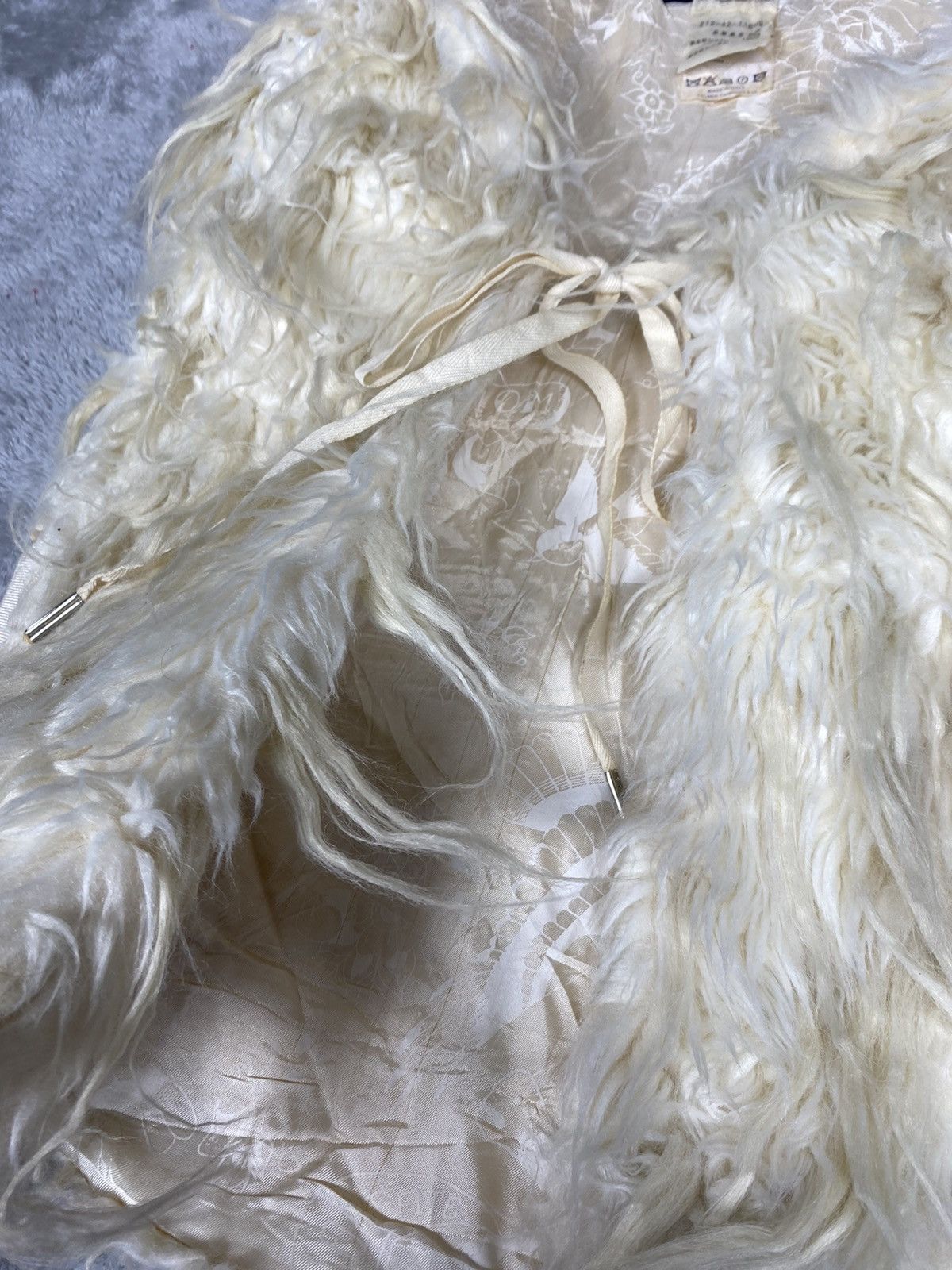 John Richmond Richmond Faux Fur Button Less Vest. J091 Size S / US 4 / IT 40 - 7 Thumbnail