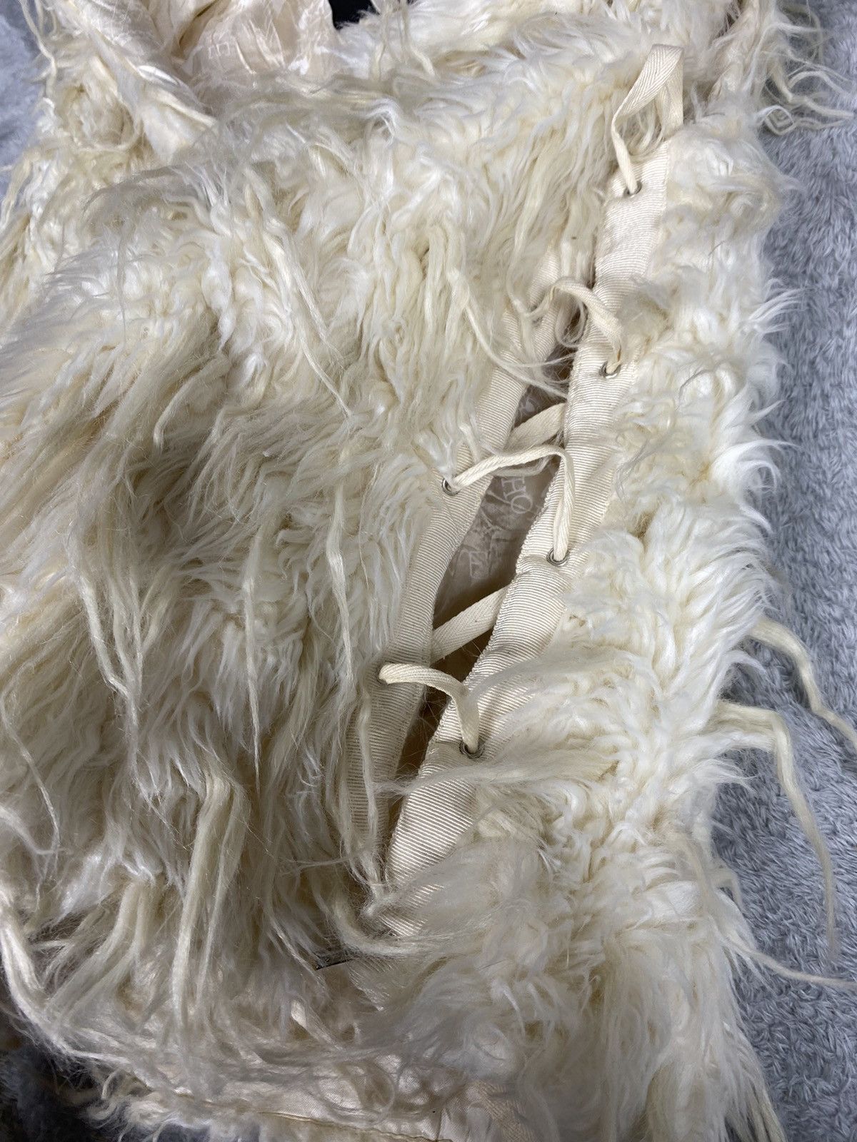 John Richmond Richmond Faux Fur Button Less Vest. J091 Size S / US 4 / IT 40 - 8 Thumbnail