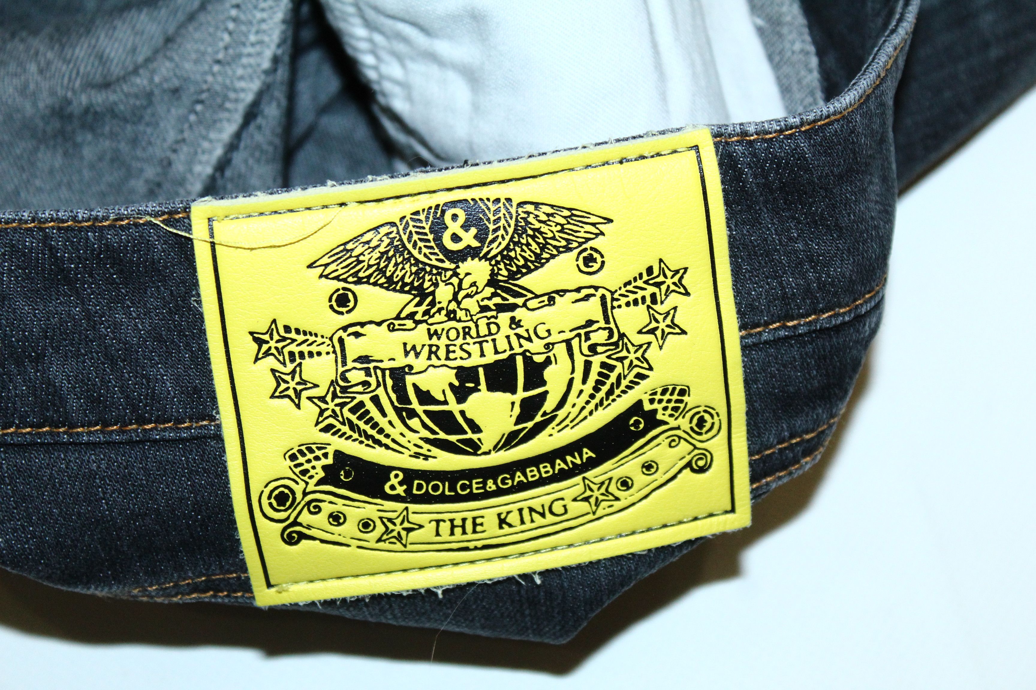 Dolce & Gabbana 💥VTG D&G x WWE Jerry "The King" Lawler Faded Denim Jeans Size US 30 / EU 46 - 2 Thumbnail