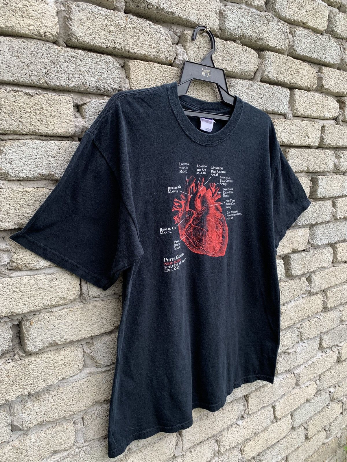 Band Tees Peter Gabriel New Blood Stratch My Back Live 2010 Tee Size US L / EU 52-54 / 3 - 4 Thumbnail