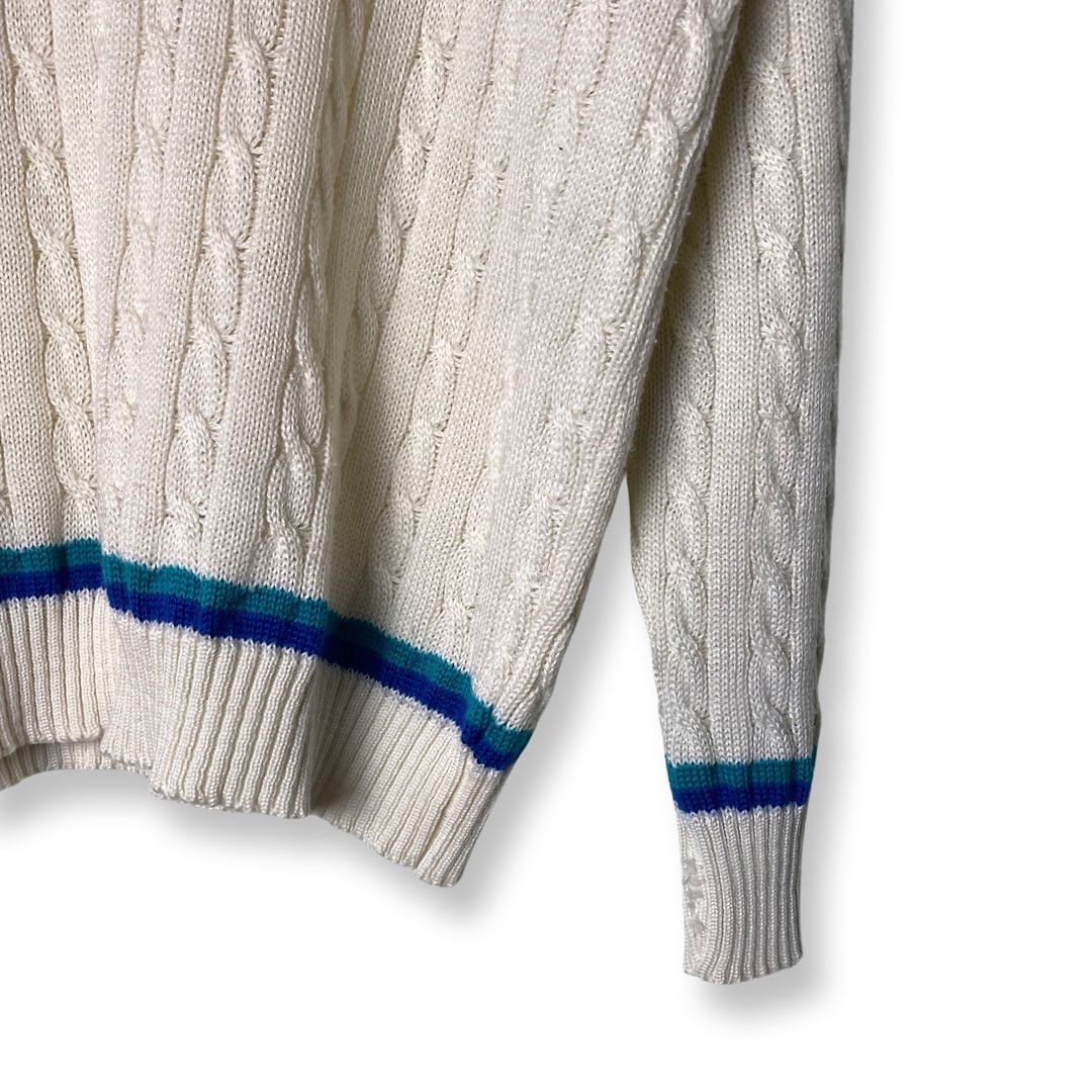 Dale Of Norway Chawo of Norway Cable Knit Wool V-Neck Sweater Vintage 90s Size US M / EU 48-50 / 2 - 6 Thumbnail