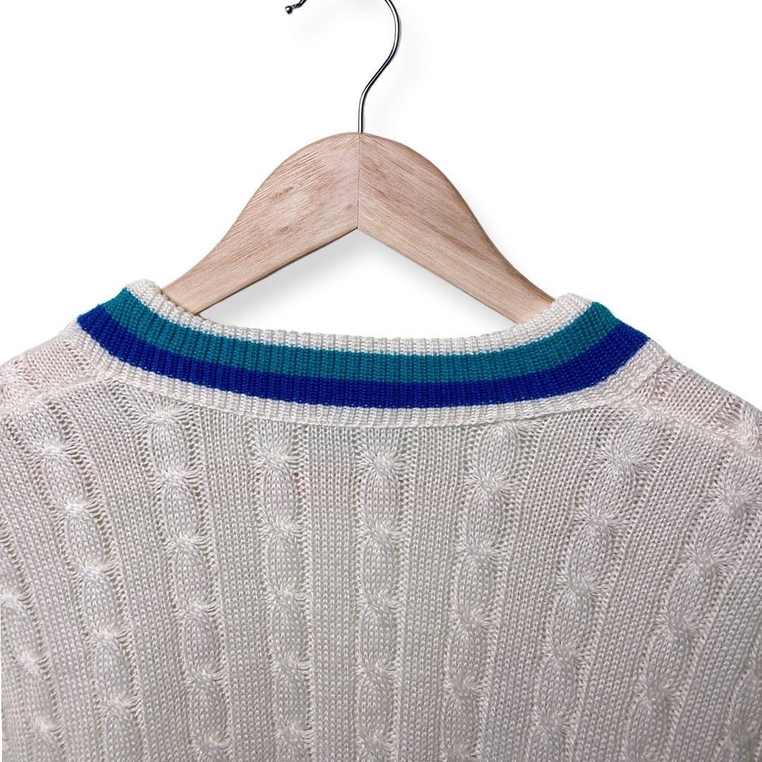 Dale Of Norway Chawo of Norway Cable Knit Wool V-Neck Sweater Vintage 90s Size US M / EU 48-50 / 2 - 7 Thumbnail
