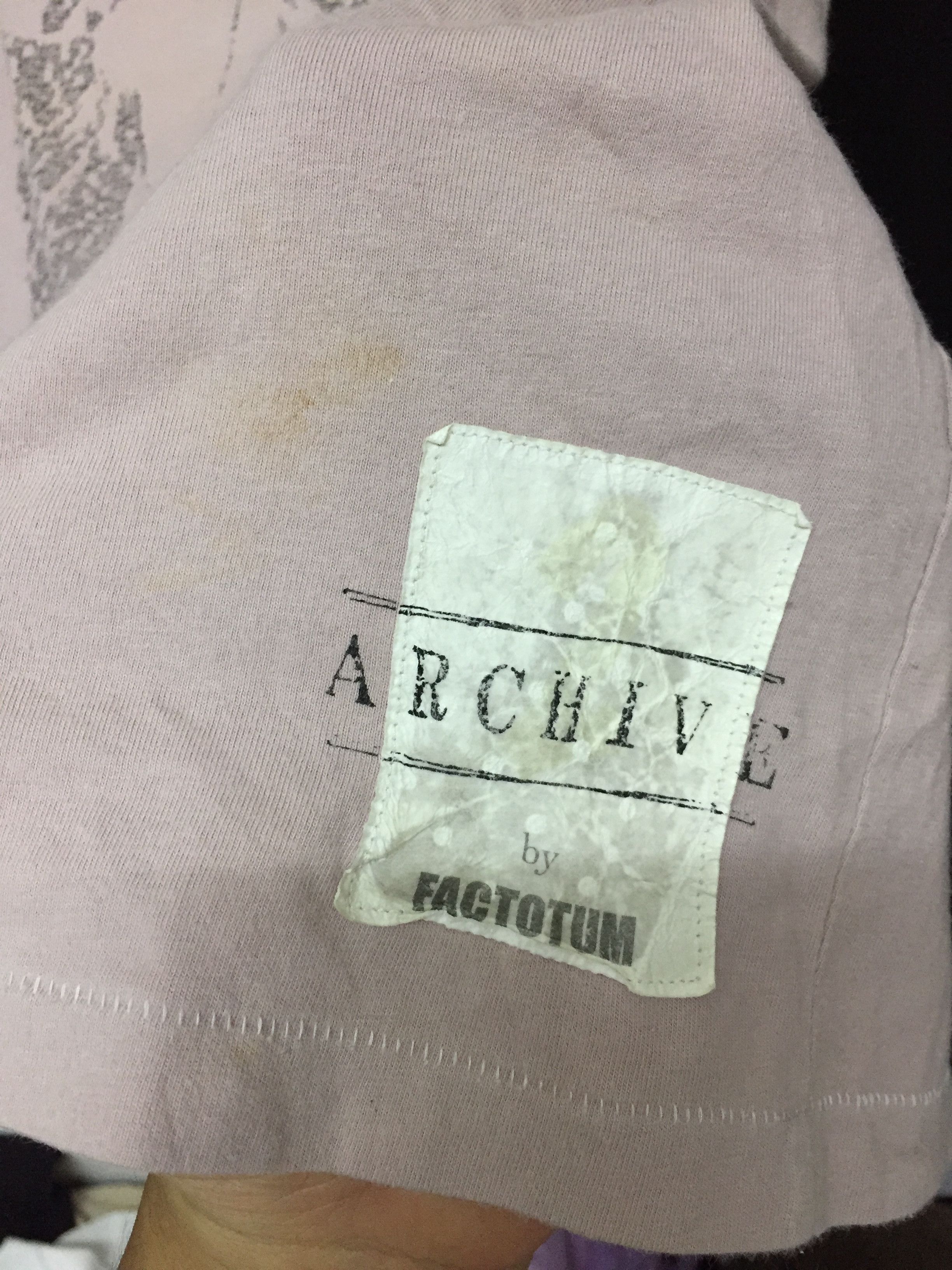 FACTOTUM Limited Edition Archives poem punk word print tee Size US XS / EU 42 / 0 - 6 Thumbnail