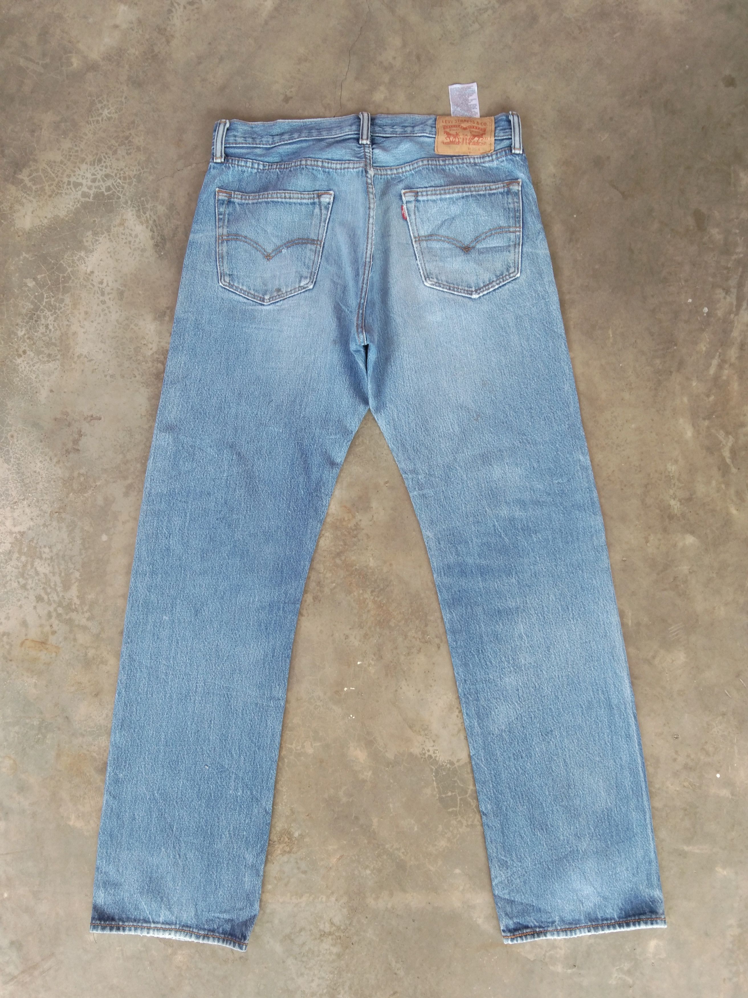 Levi's × Vintage Vintage Levis 501 Light Wash Distressed Jeans 34x32 Size US 34 / EU 50 - 2 Thumbnail