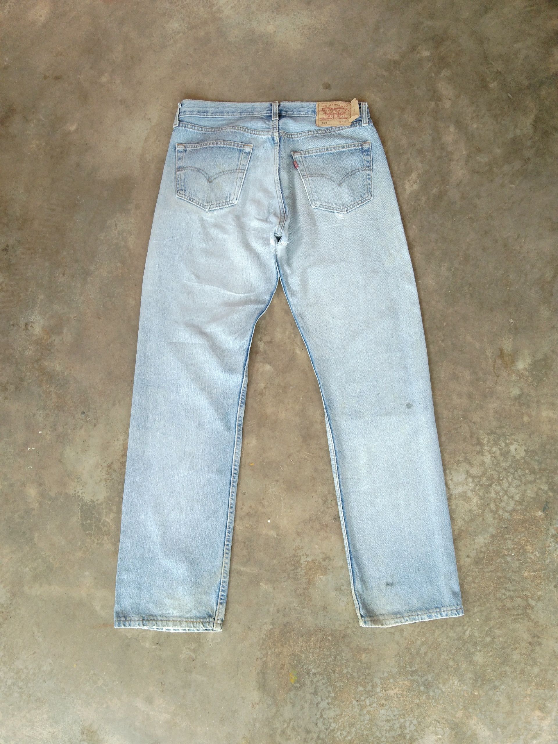 Levi's 90s Vintage Levi's 501 Distressed Jeans 33x32 Size US 33 - 2 Thumbnail