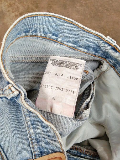 Levi's 90s Vintage Levi's 501 Distressed Jeans 33x32 Size US 33 - 13 Thumbnail