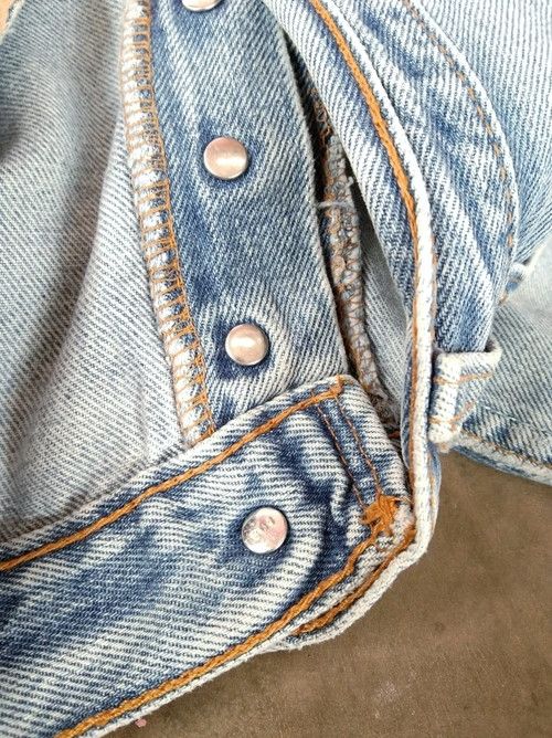 Levi's 90s Vintage Levi's 501 Distressed Jeans 33x32 Size US 33 - 12 Thumbnail