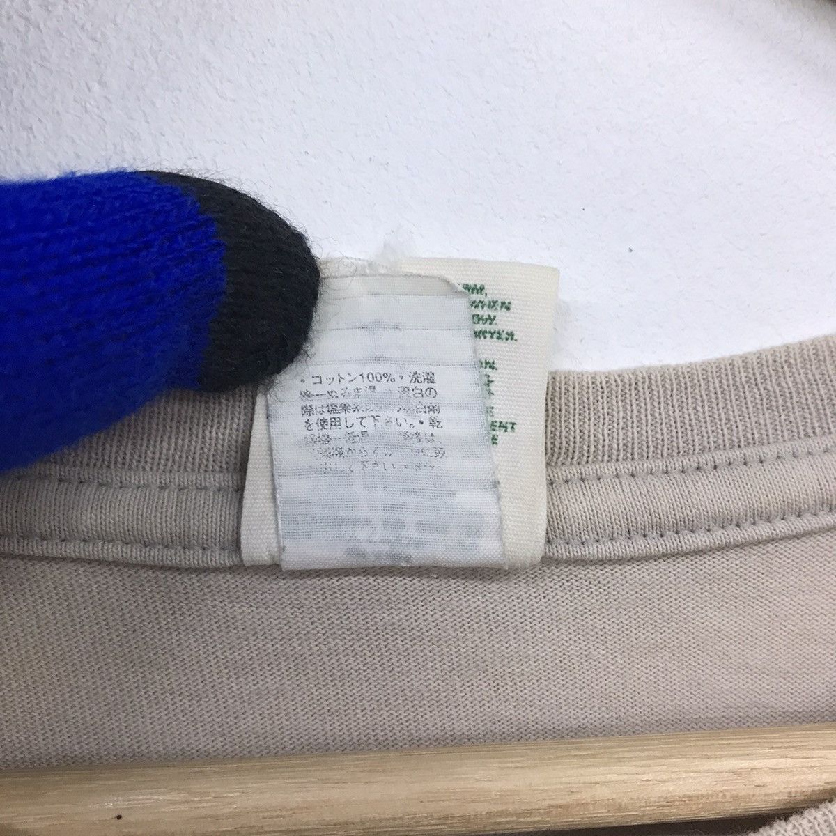 *Rare!! Patagonia Mountain Logo Back Print tee
