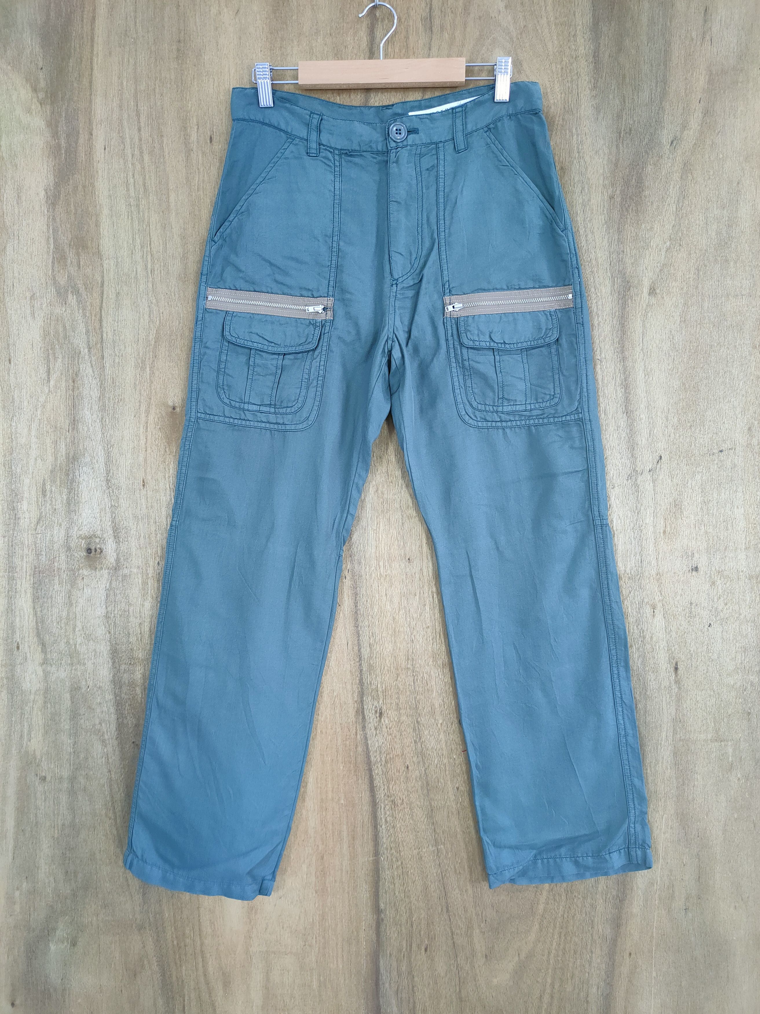 Issey Miyake SUNAOKUWAHARA by ISSEY MIYAKE DARK GREEN CARGO PANTS Size US 30 / EU 46 - 1 Thumbnail