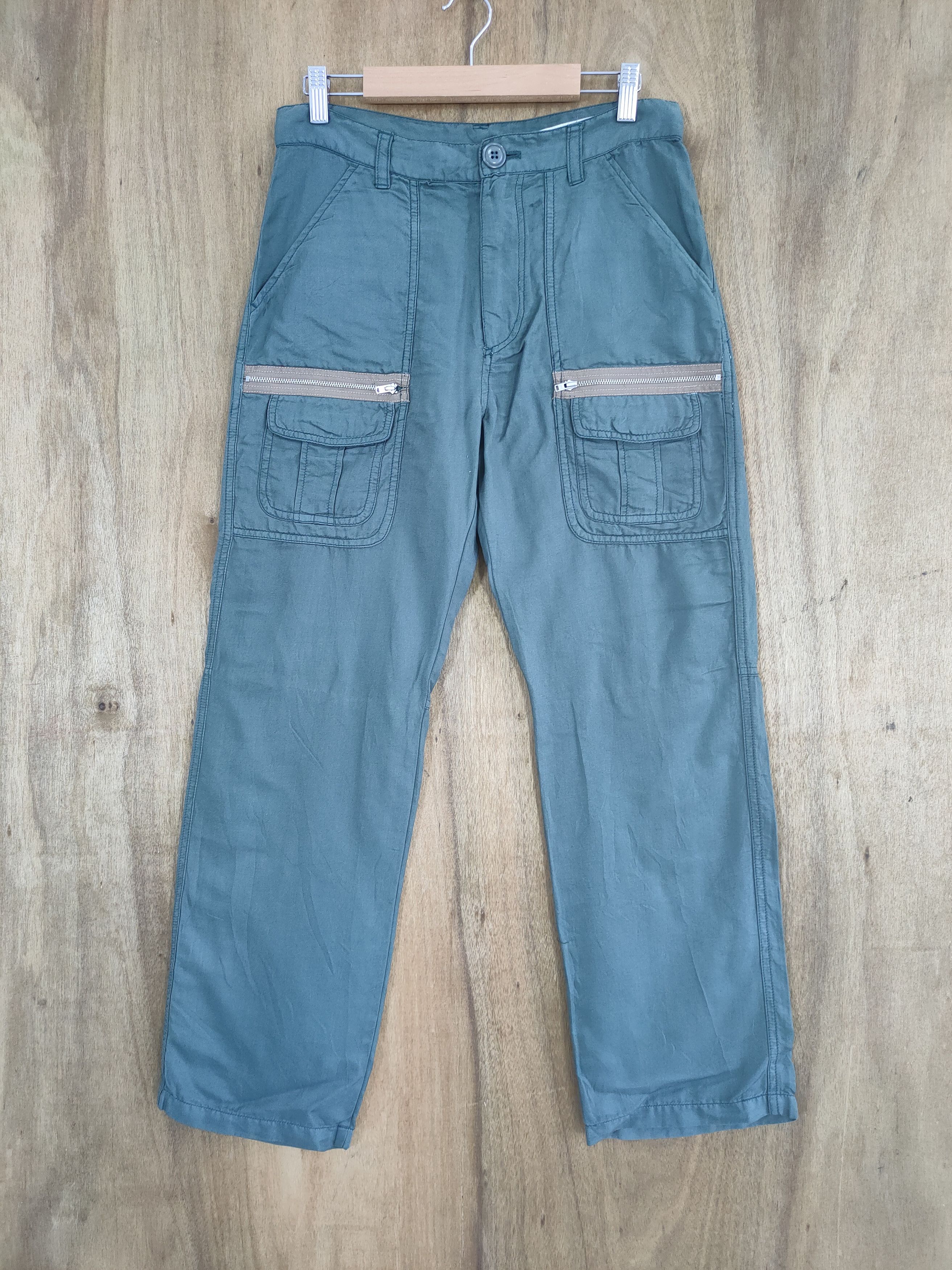 Issey Miyake SUNAOKUWAHARA by ISSEY MIYAKE DARK GREEN CARGO PANTS Size US 30 / EU 46 - 14 Thumbnail