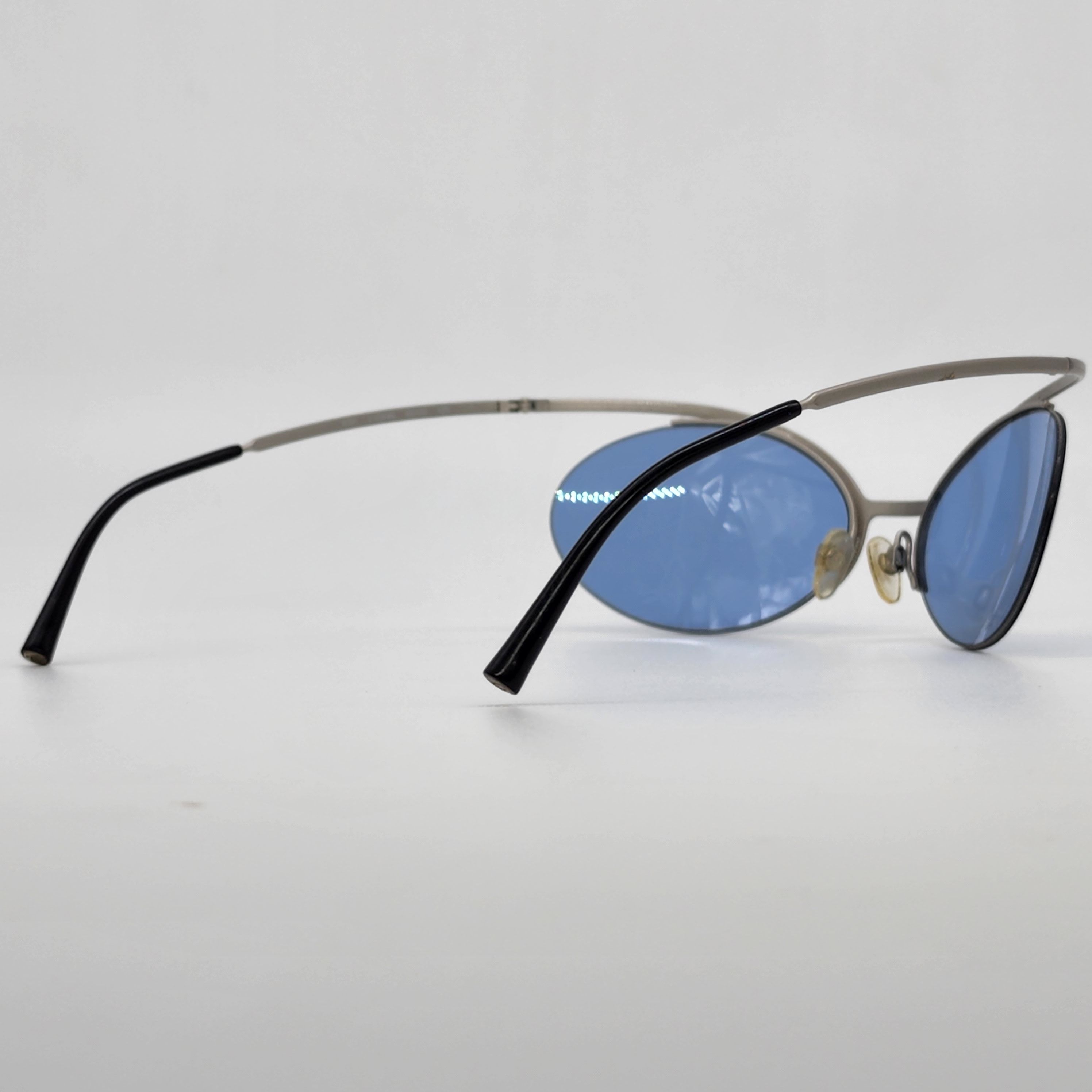 Chanel Chanel - SS00 - 4001 Futuristic Sunglasses Size ONE SIZE - 4 Thumbnail