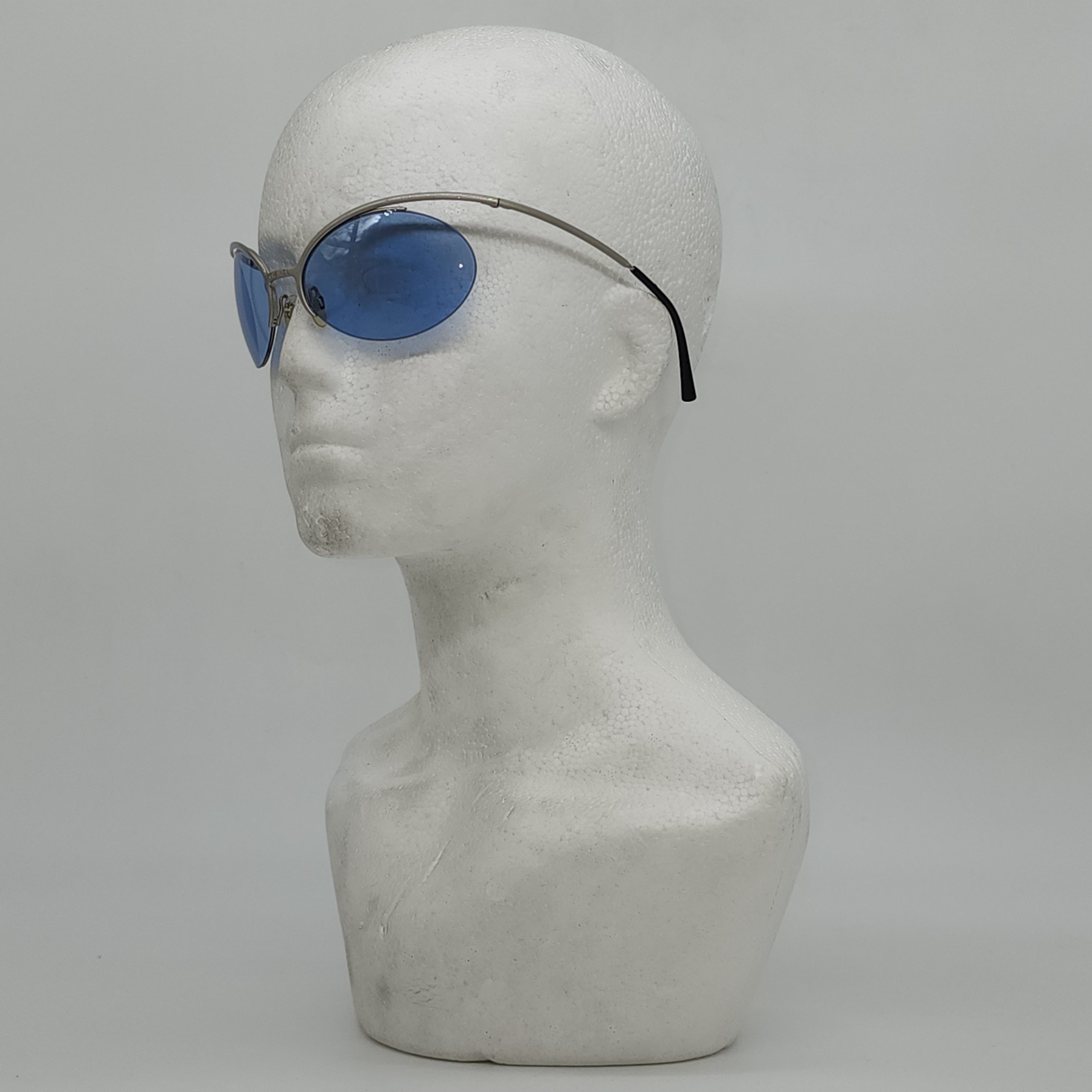 Chanel Chanel - SS00 - 4001 Futuristic Sunglasses Size ONE SIZE - 12 Thumbnail