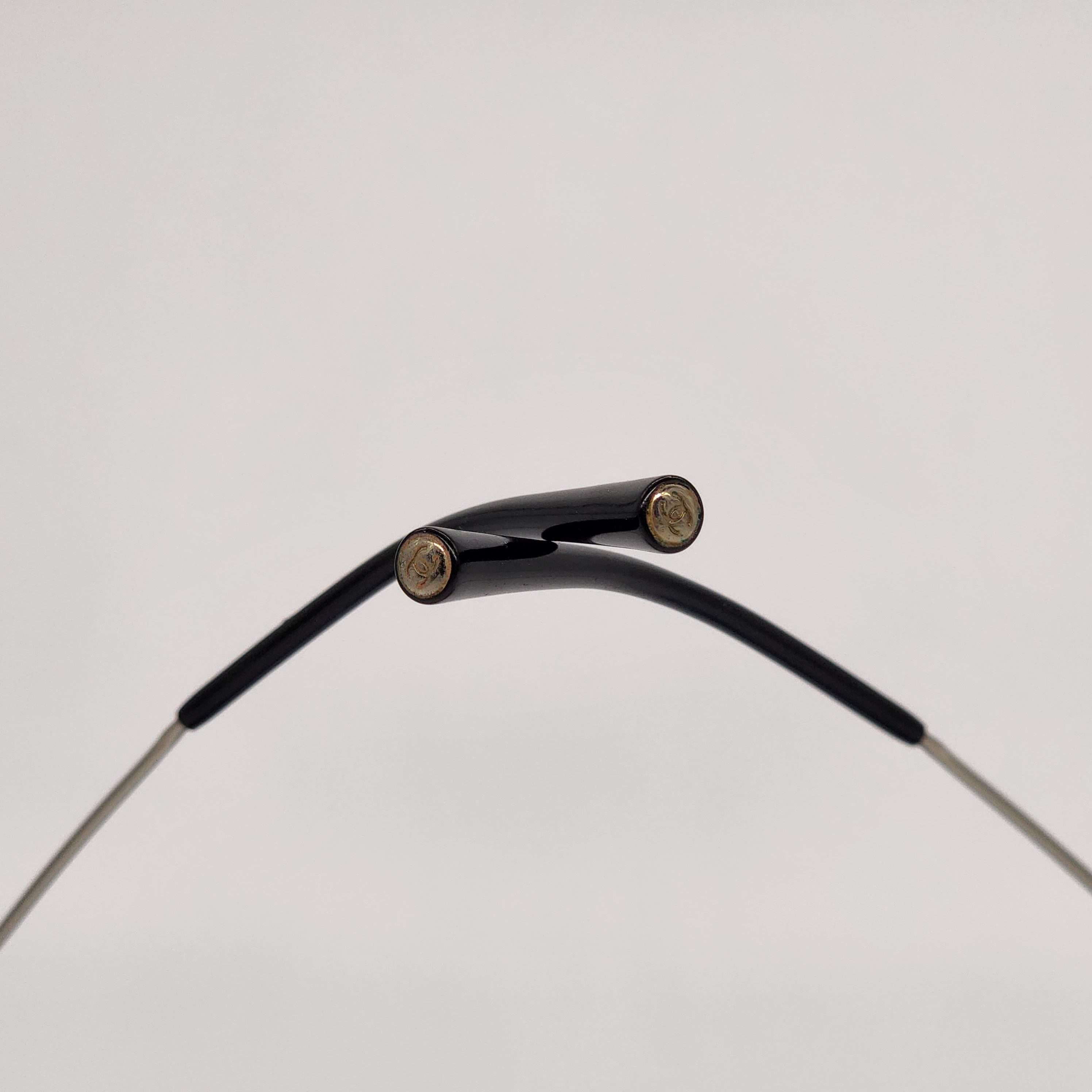 Chanel Chanel - SS00 - 4001 Futuristic Sunglasses Size ONE SIZE - 9 Thumbnail