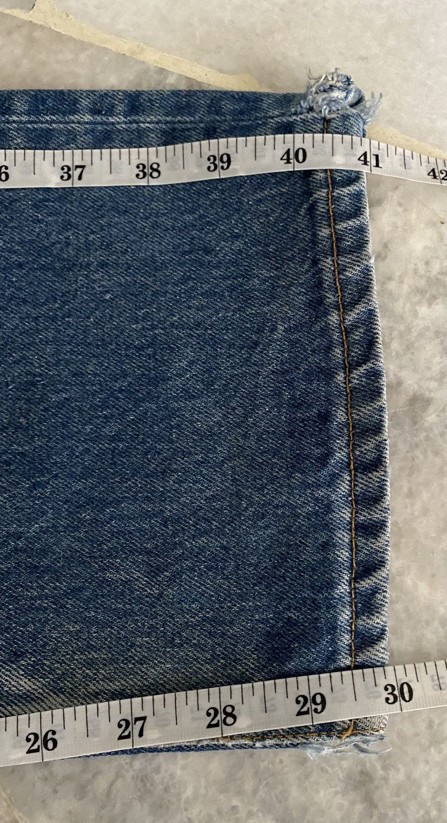 Levi's VINTAGE 90s LEVIS 501XX DISTRESSED DENIM JEANS Size US 33 - 22 Thumbnail