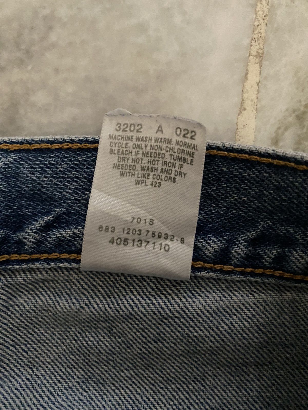 Levi's VINTAGE LEVIS 517 FLARED BELL COWBOY DISTRESSED Size US 31 - 15 Thumbnail