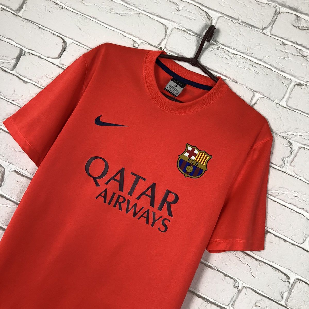 Nike Barcelona Nike 2014 2015 away jersey Size US M / EU 48-50 / 2 - 2 Thumbnail