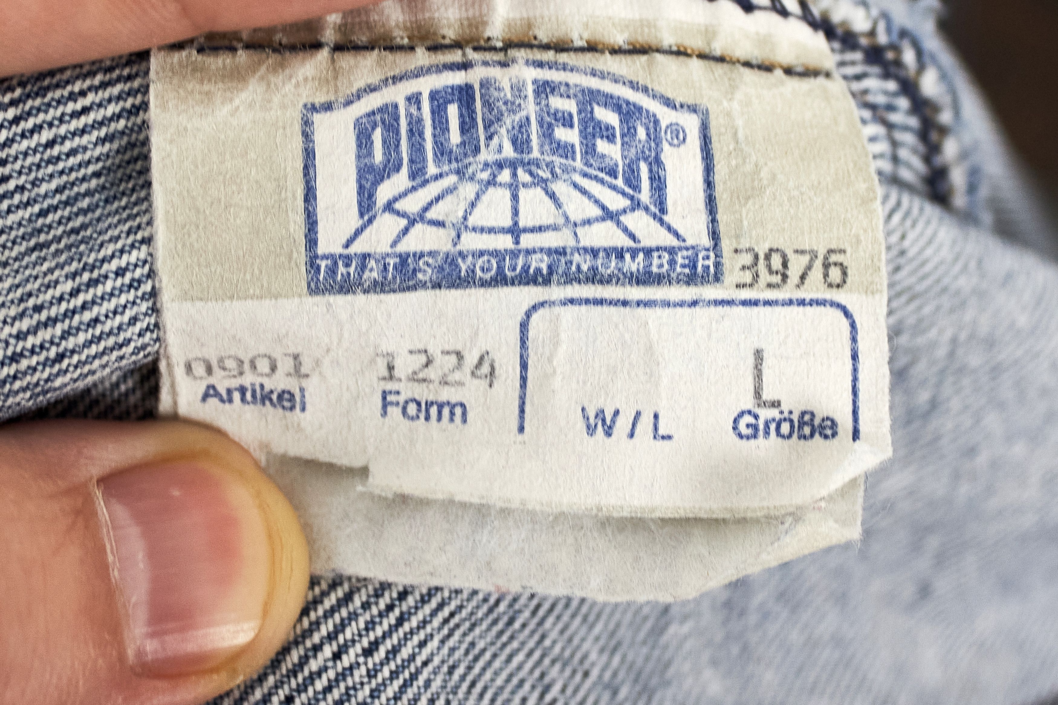 Vintage Rare vintage men's blue trucker denim jacket Pioneer Size US L / EU 52-54 / 3 - 9 Thumbnail