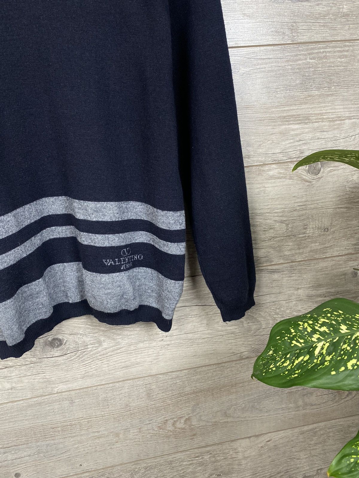 Valentino × Vintage Rare Valentino Jeans vintage wool sweater Size L Size US L / EU 52-54 / 3 - 15 Thumbnail
