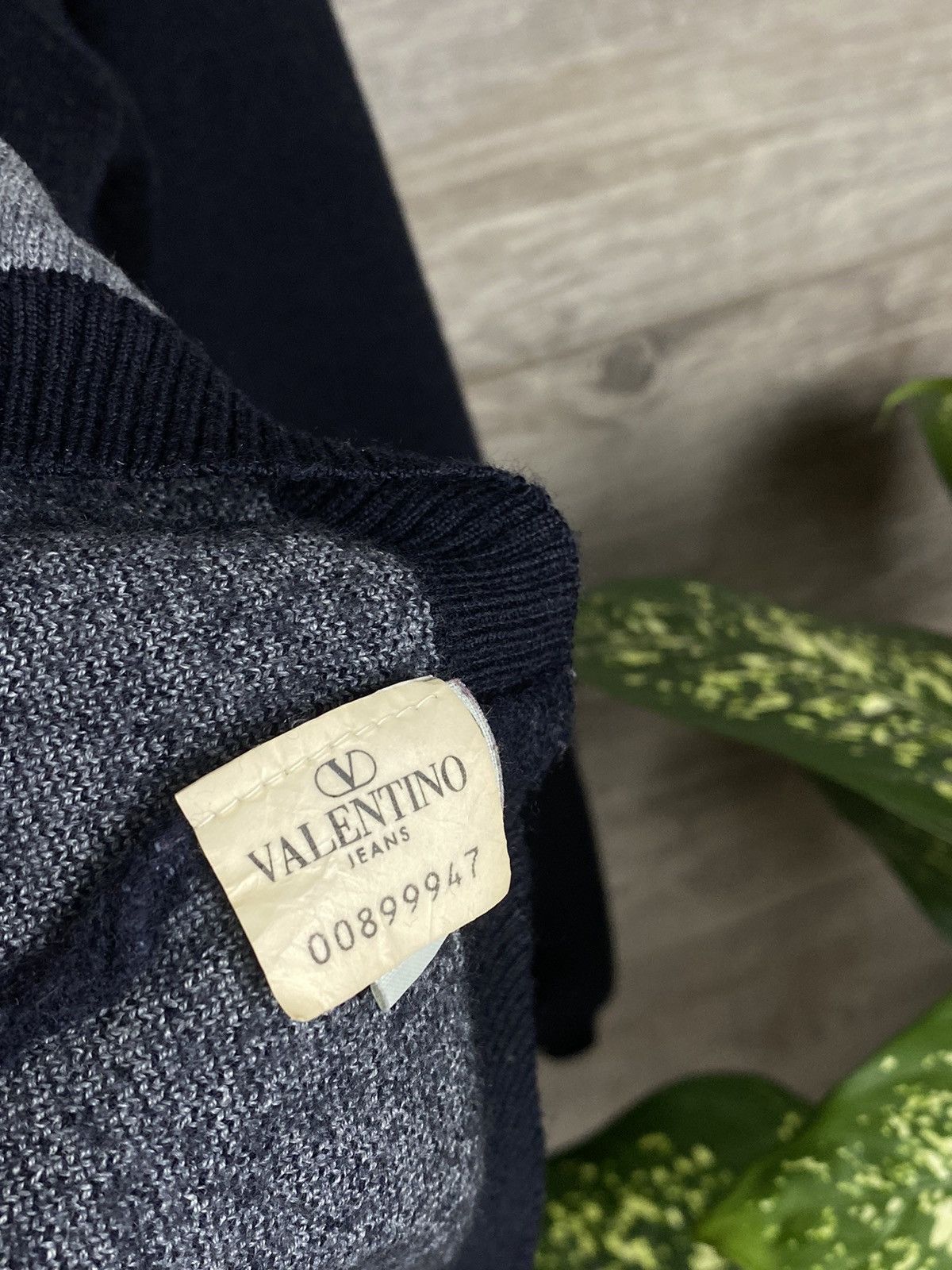 Valentino × Vintage Rare Valentino Jeans vintage wool sweater Size L Size US L / EU 52-54 / 3 - 6 Thumbnail