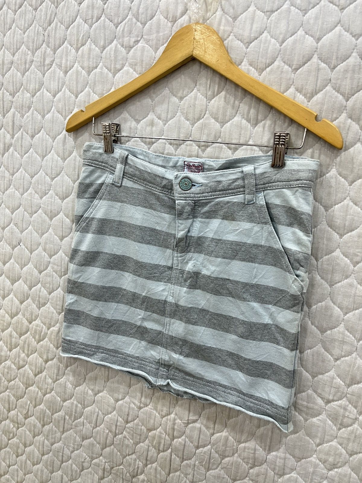 Hypebeast × Levi's (Sss). LEVIS REDLOOP HYPEBEAST SKIRTS Size 30" / US 8 / IT 44 - 5 Thumbnail