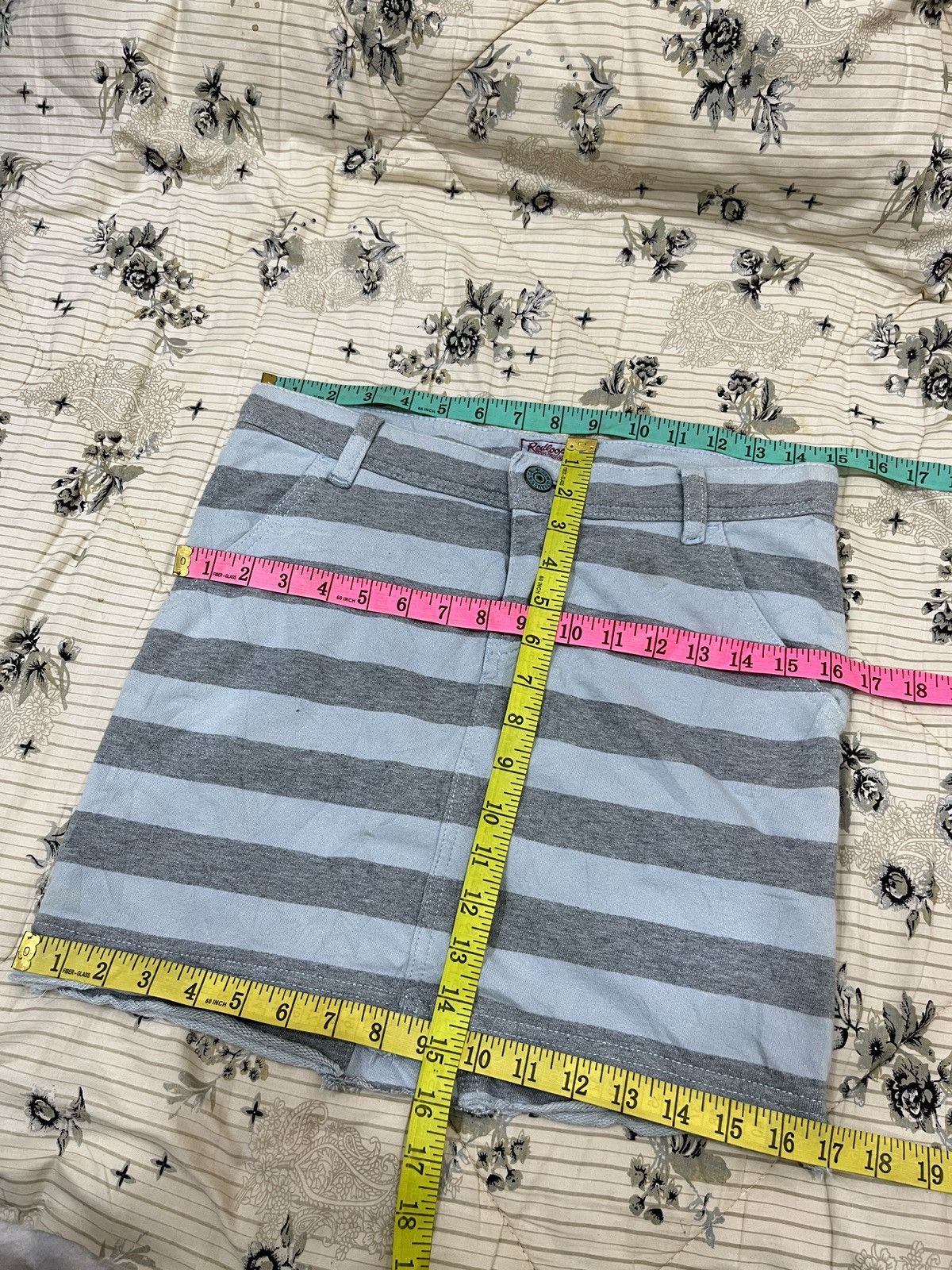 Hypebeast × Levi's (Sss). LEVIS REDLOOP HYPEBEAST SKIRTS Size 30" / US 8 / IT 44 - 13 Thumbnail