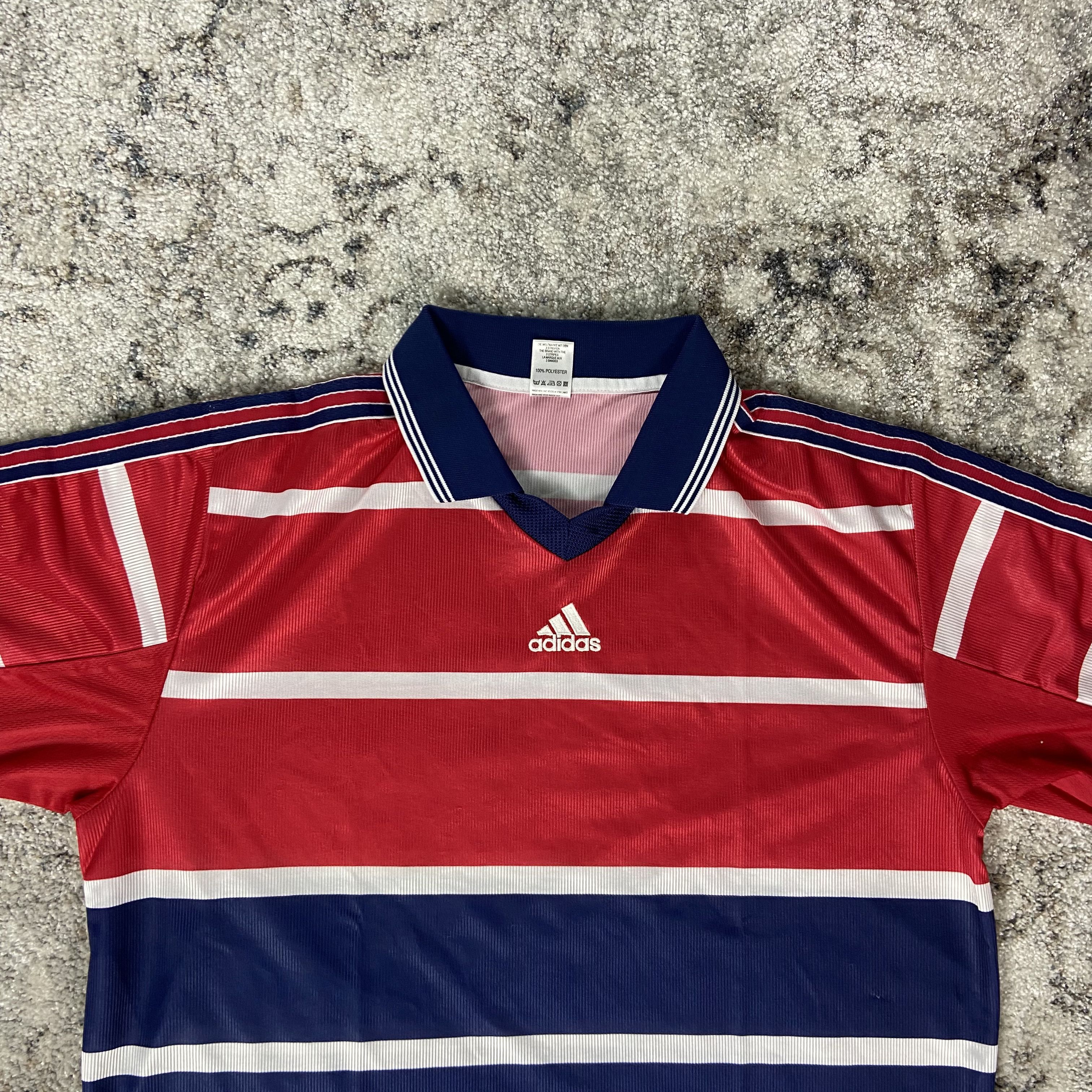 Adidas 1990s SOCCER RARE VINTAGE ADIDAS TEE Size US XL / EU 56 / 4 - 4 Thumbnail