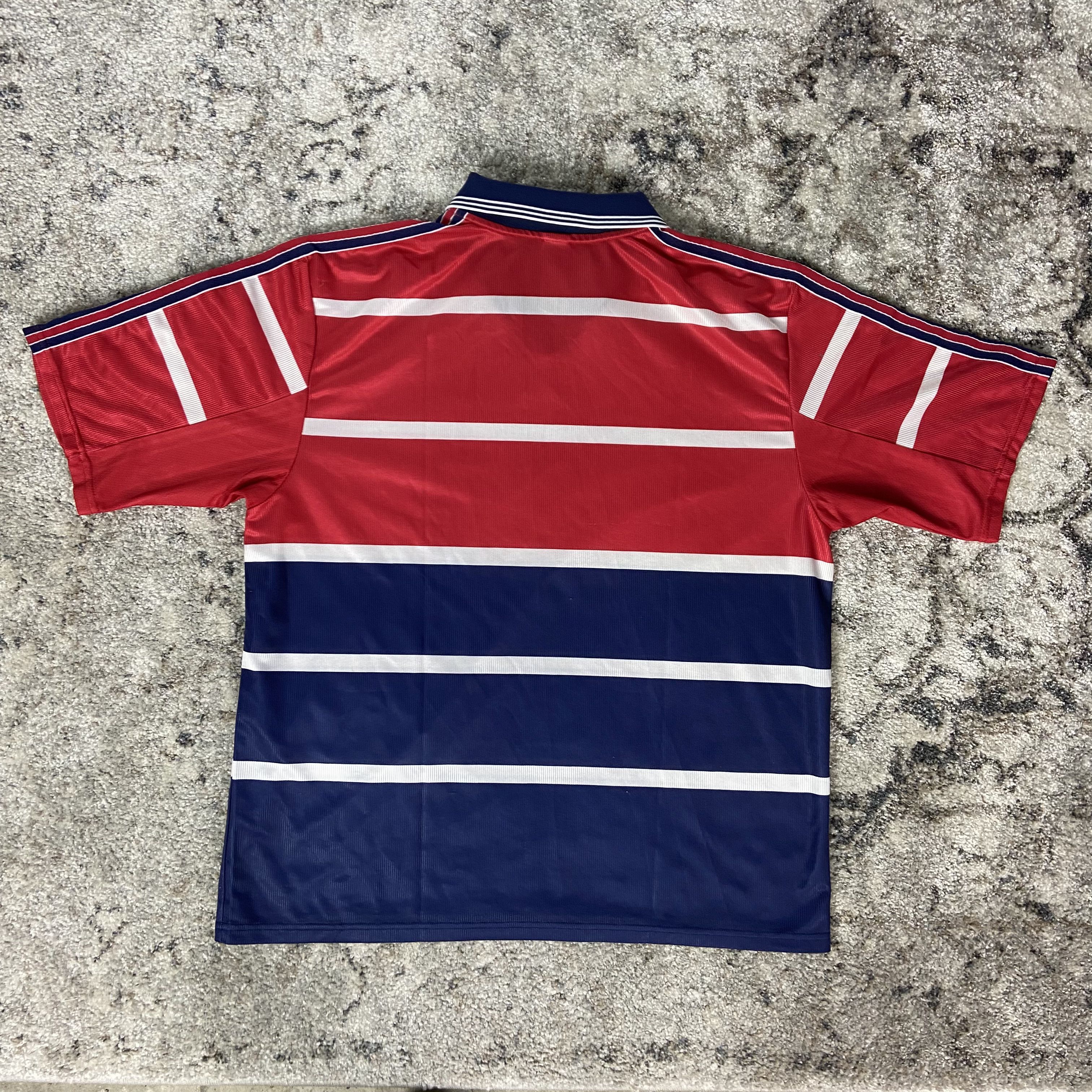 Adidas 1990s SOCCER RARE VINTAGE ADIDAS TEE Size US XL / EU 56 / 4 - 6 Thumbnail