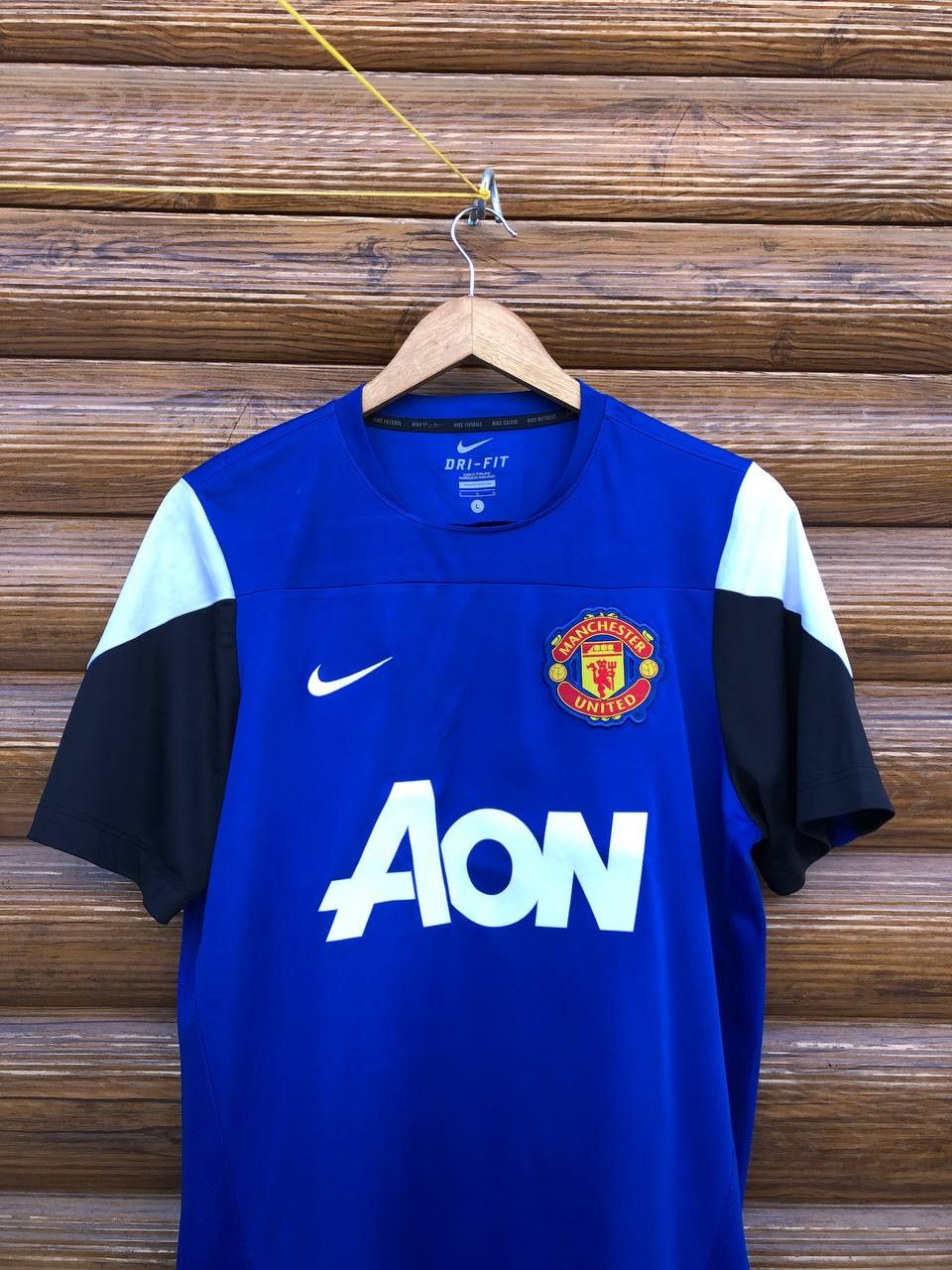 Nike Nike Manchester United AON Soccer Jersey Football Size US L / EU 52-54 / 3 - 2 Thumbnail
