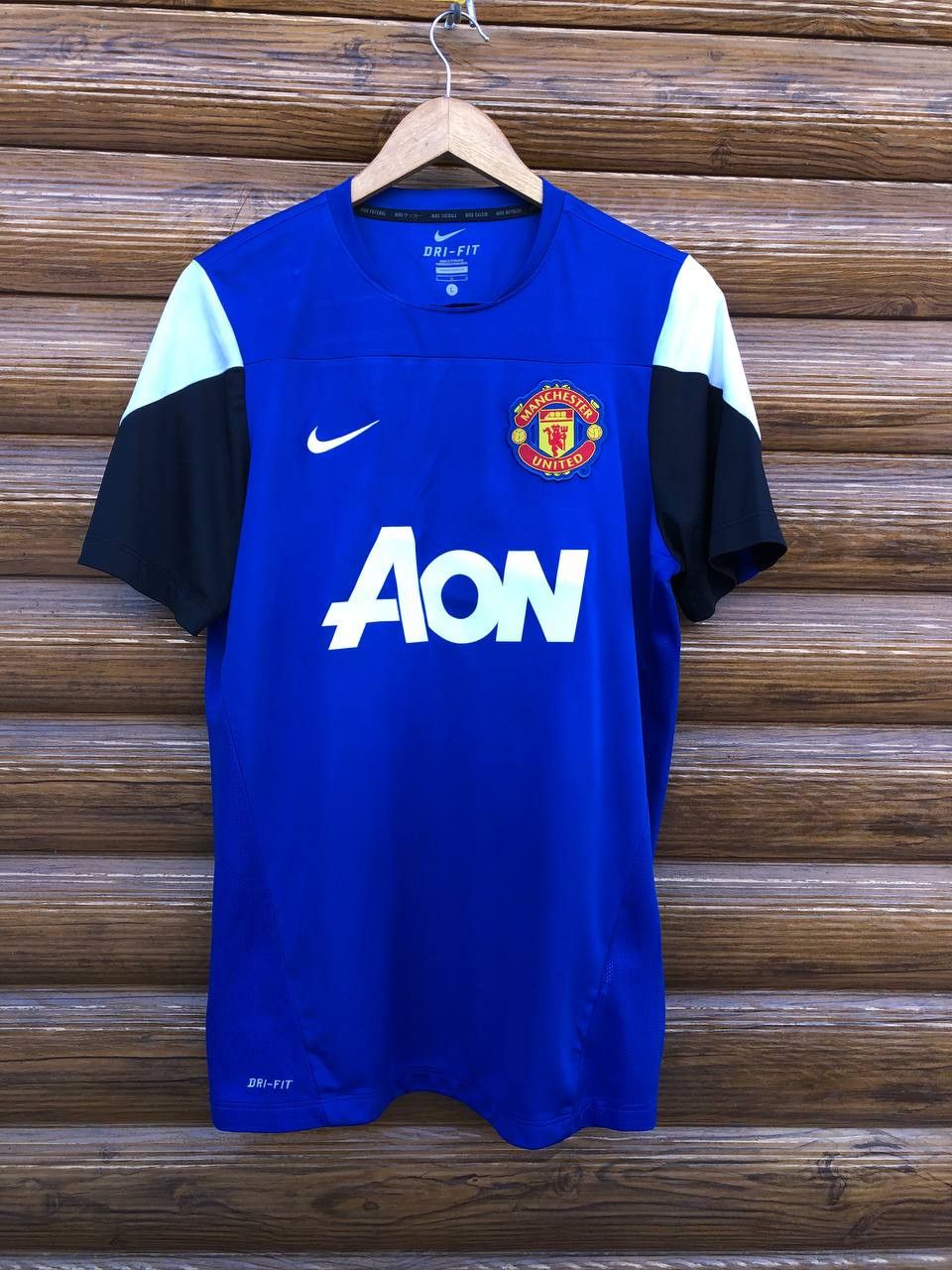 Nike Nike Manchester United AON Soccer Jersey Football Size US L / EU 52-54 / 3 - 1 Thumbnail
