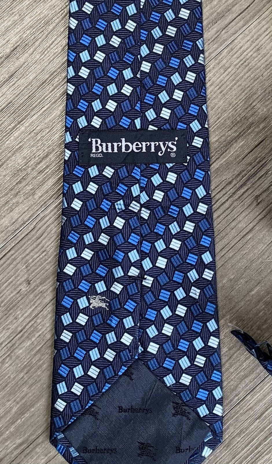 Burberry Burberry Necktie Size ONE SIZE - 6 Thumbnail