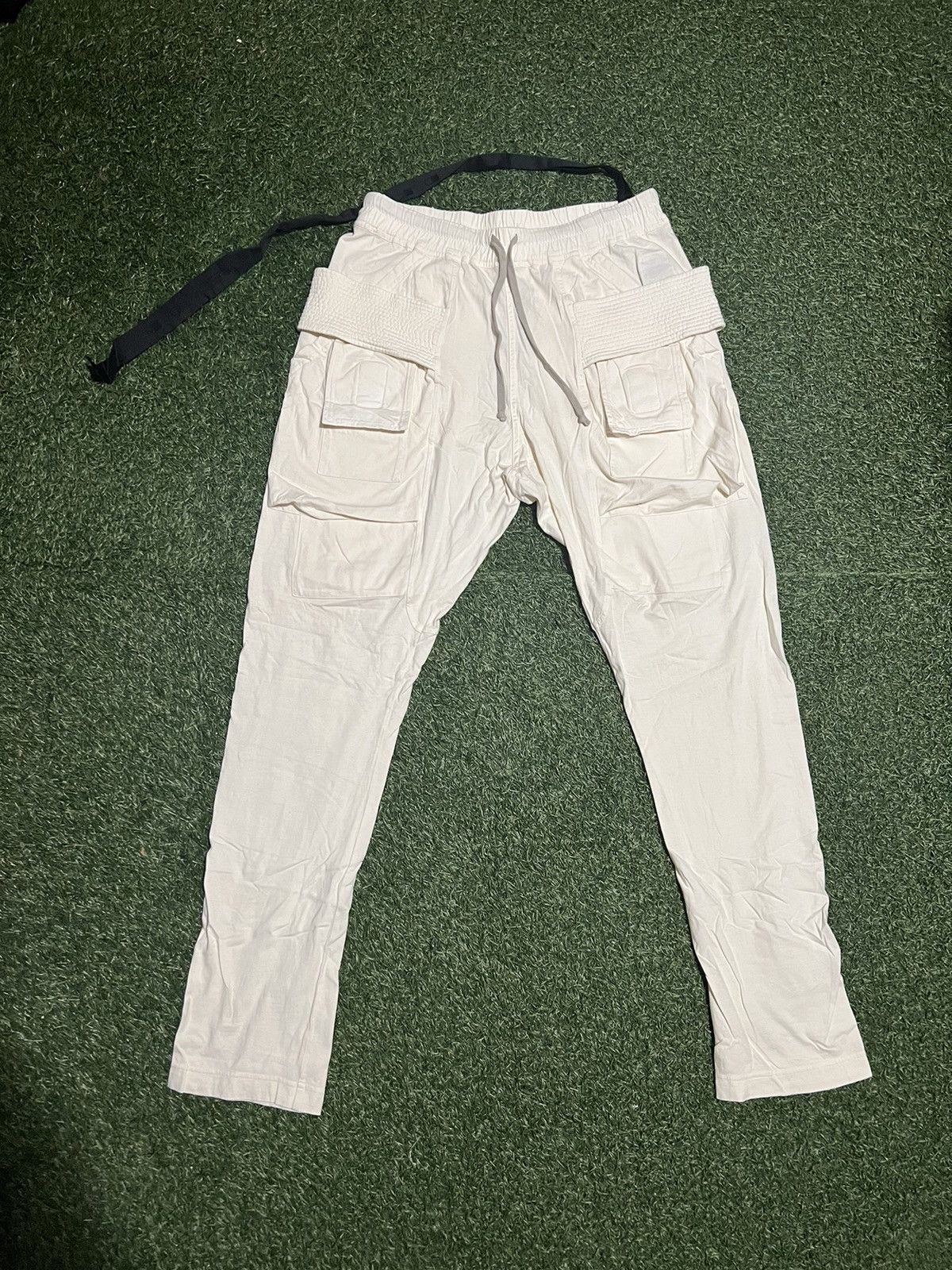 Streetwear Vogal Stand 1