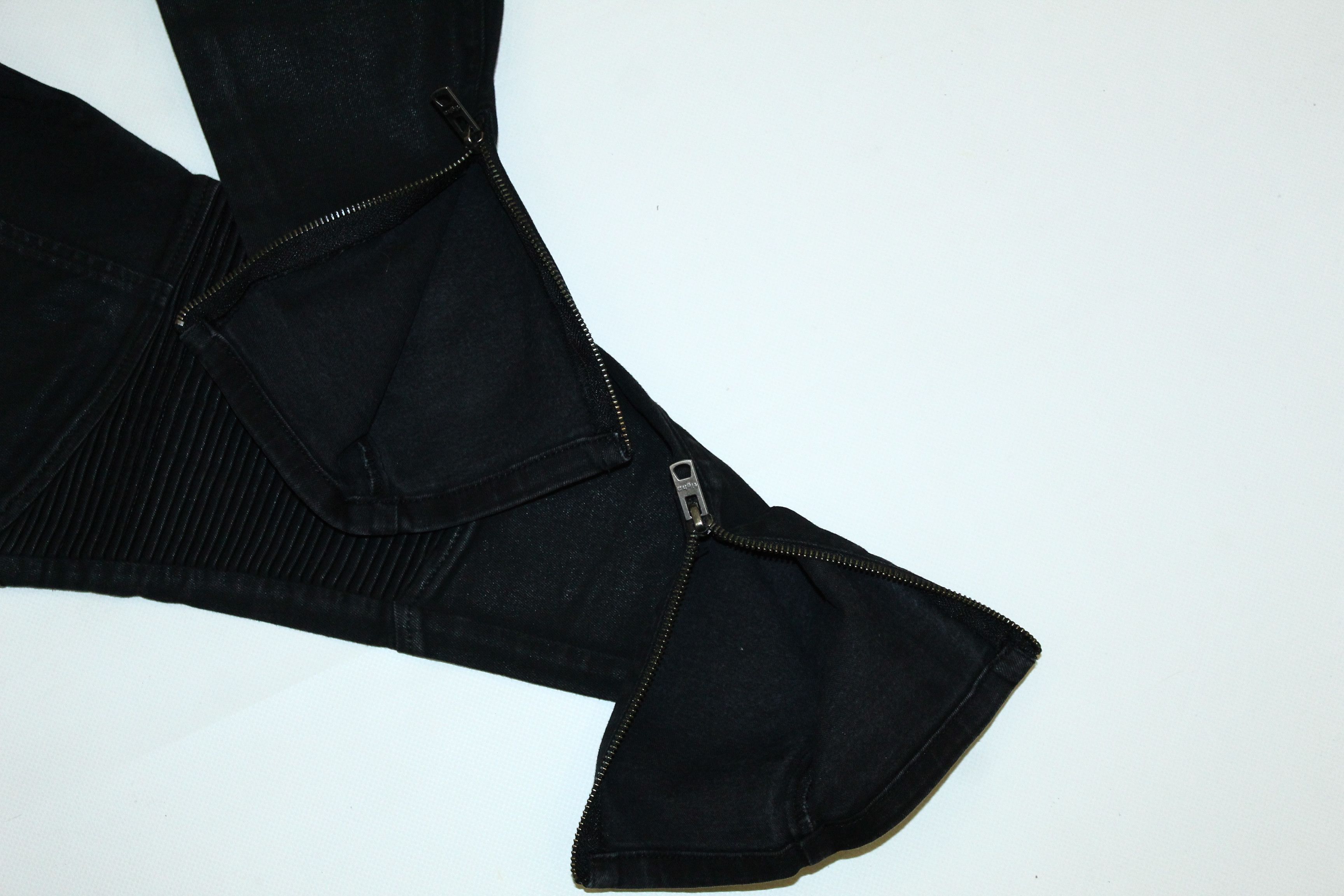 tigha TIGHA Coated Black Denim Tapered Zipper Jeggings Size US 28 / EU 44 - 6 Thumbnail
