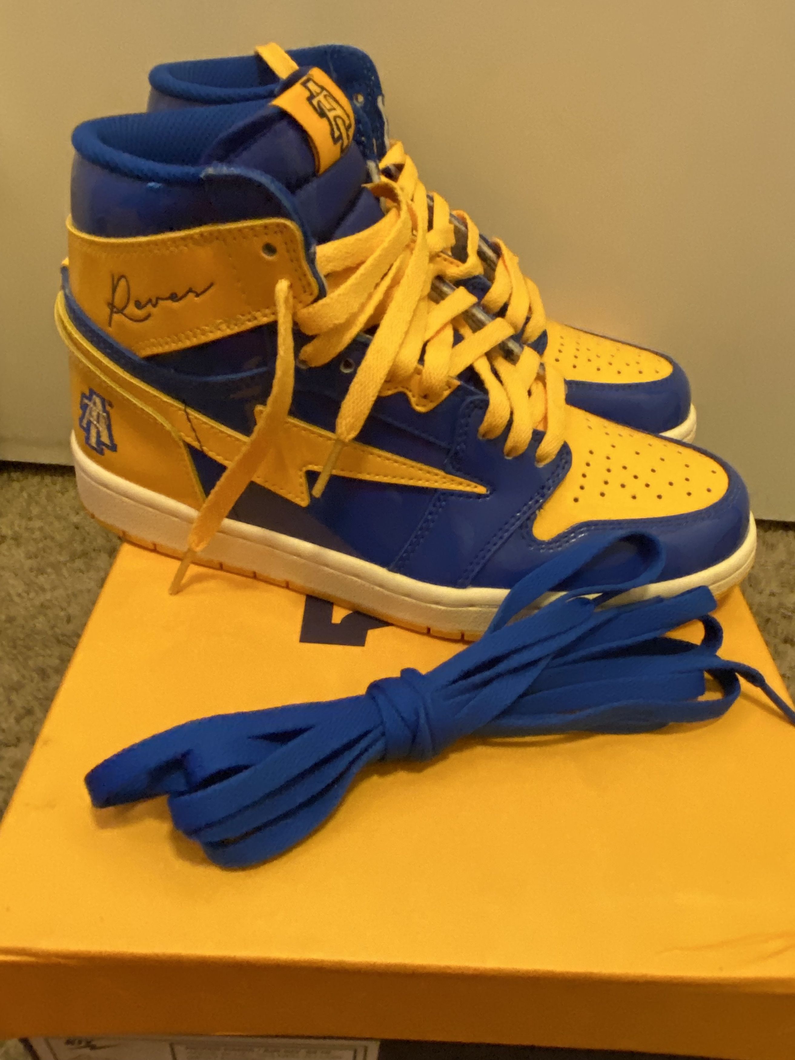 Reves Paris KOOL KIY NCAT ( NORTH CAROLINA A&T) | Grailed display picture 2