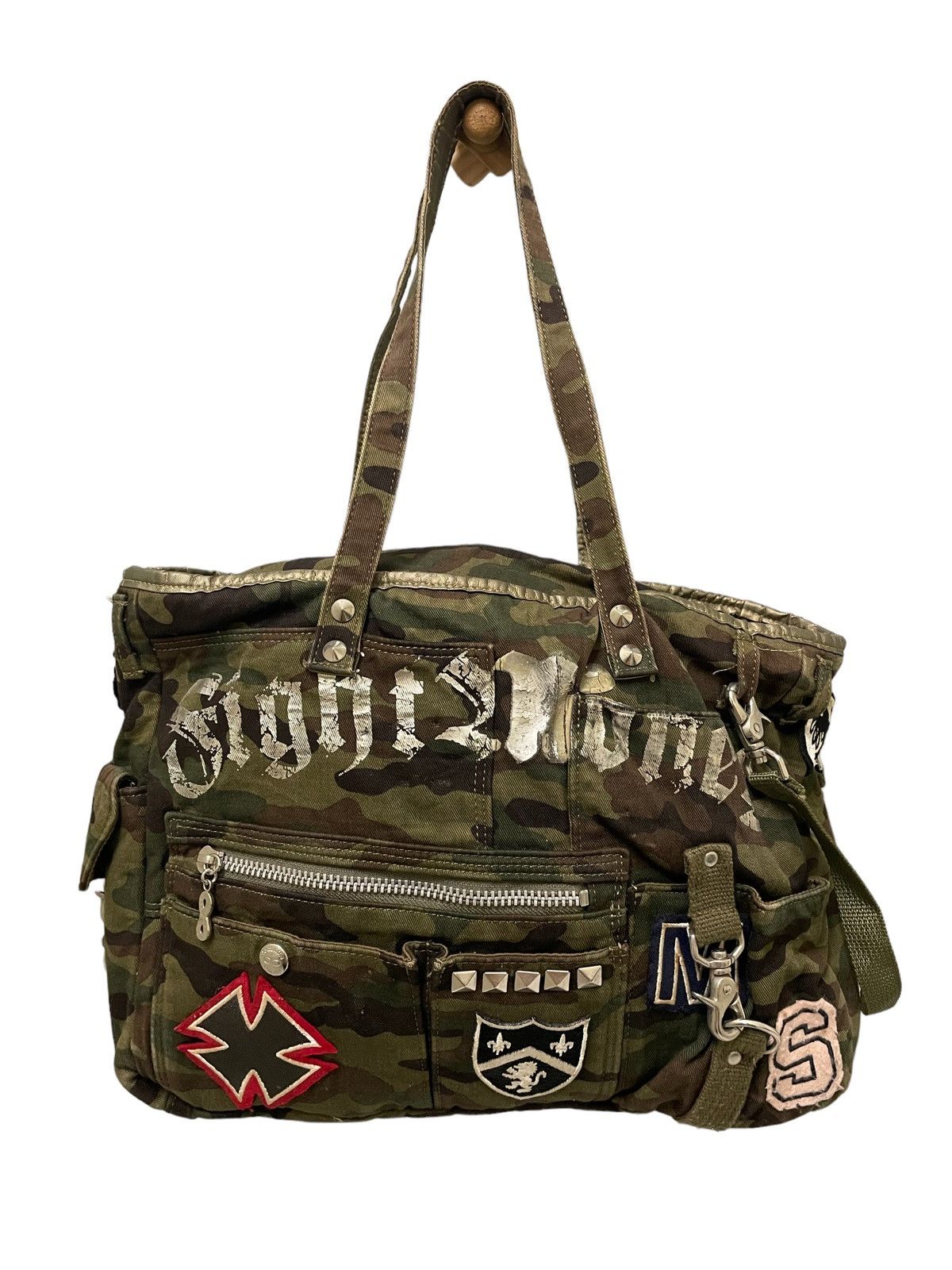 Vintage Samantha Thavasa Skull Punk Design Bag
