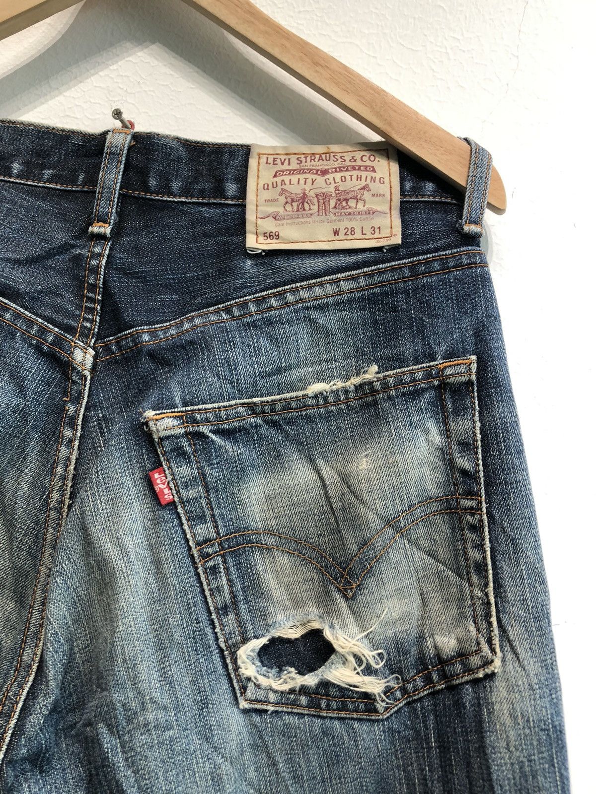 Levi's Vintage Levis 569 Distressed Denim Size US 28 / EU 44 - 7 Thumbnail