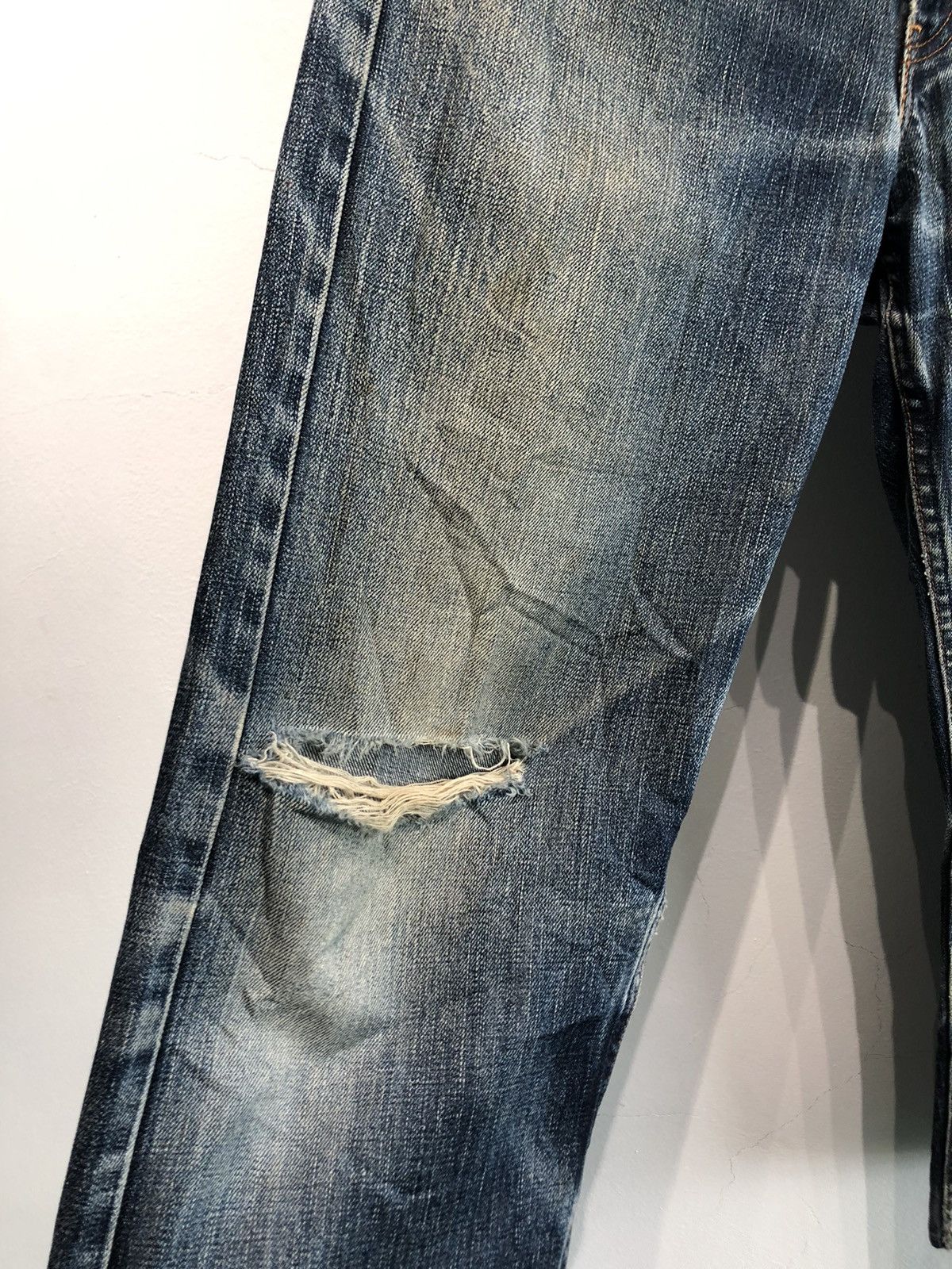 Levi's Vintage Levis 569 Distressed Denim Size US 28 / EU 44 - 4 Thumbnail