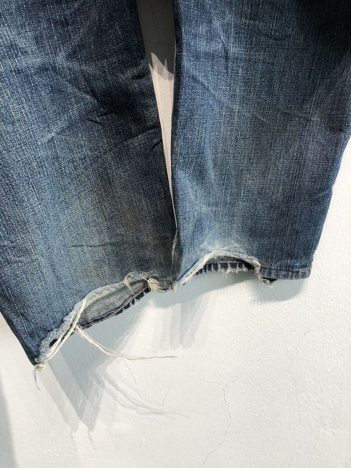 Levi's Vintage Levis 569 Distressed Denim Size US 28 / EU 44 - 8 Thumbnail