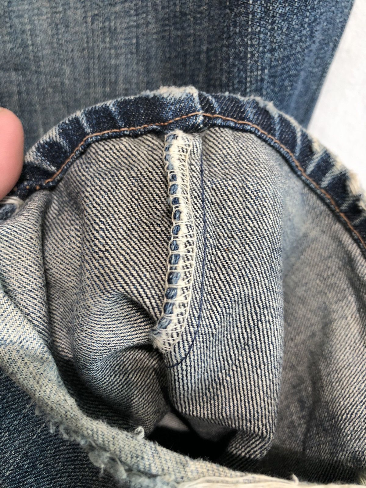 Levi's Vintage Levis 569 Distressed Denim Size US 28 / EU 44 - 9 Thumbnail