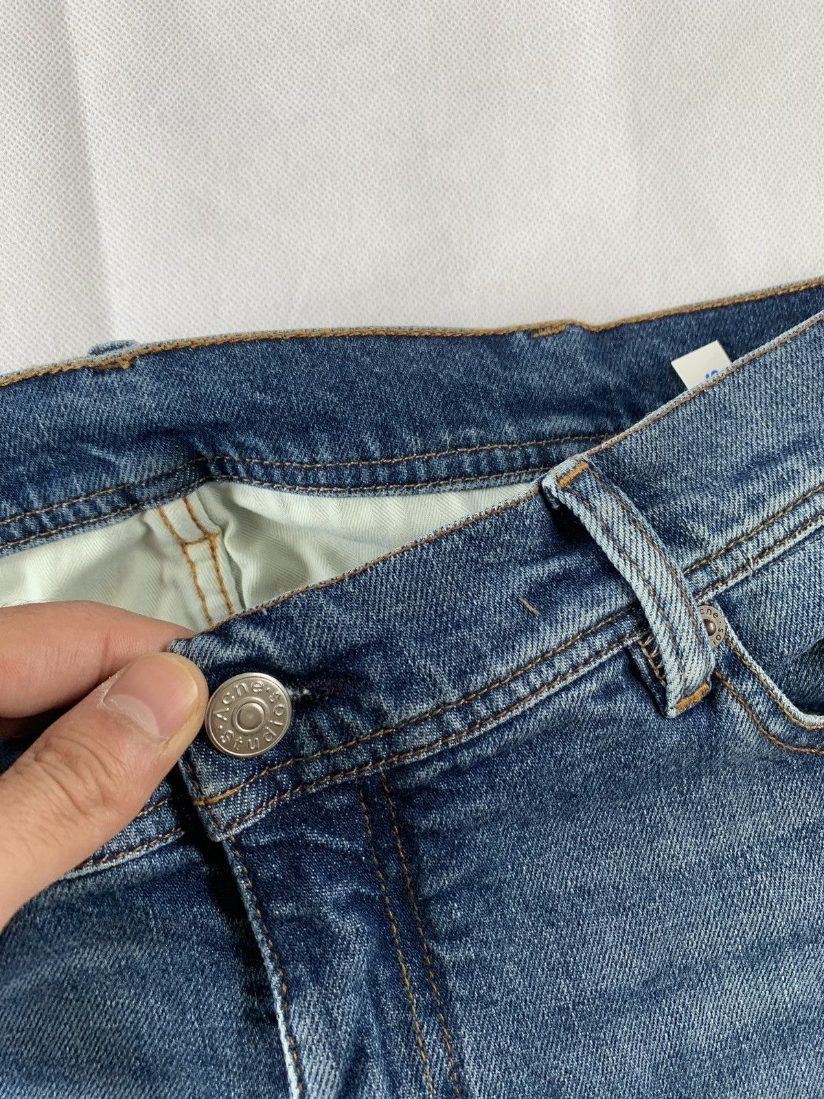 Acne Studios 31 x 34 South Denim in Mid Blue Size US 31 - 5 Thumbnail