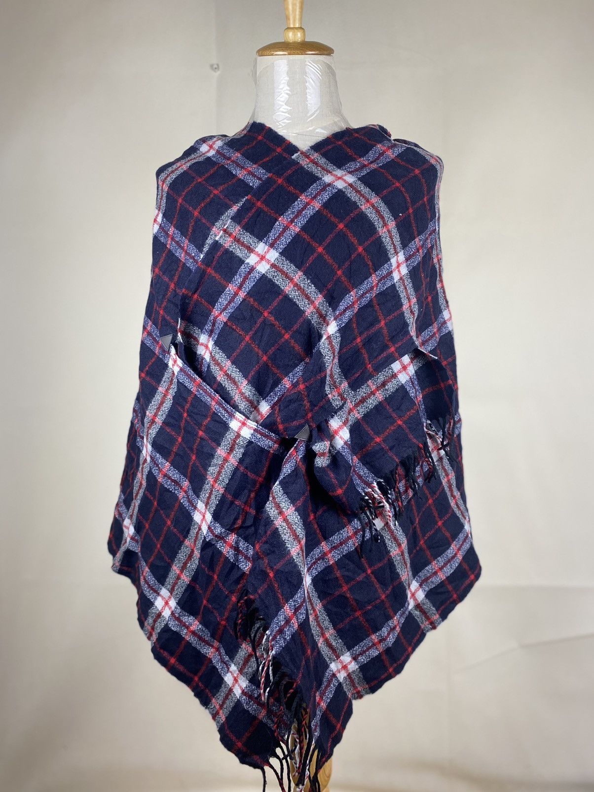 Japanese Brand Winter Cloaks Cape Poncho With Hoodie Size US M / EU 48-50 / 2 - 1 Thumbnail