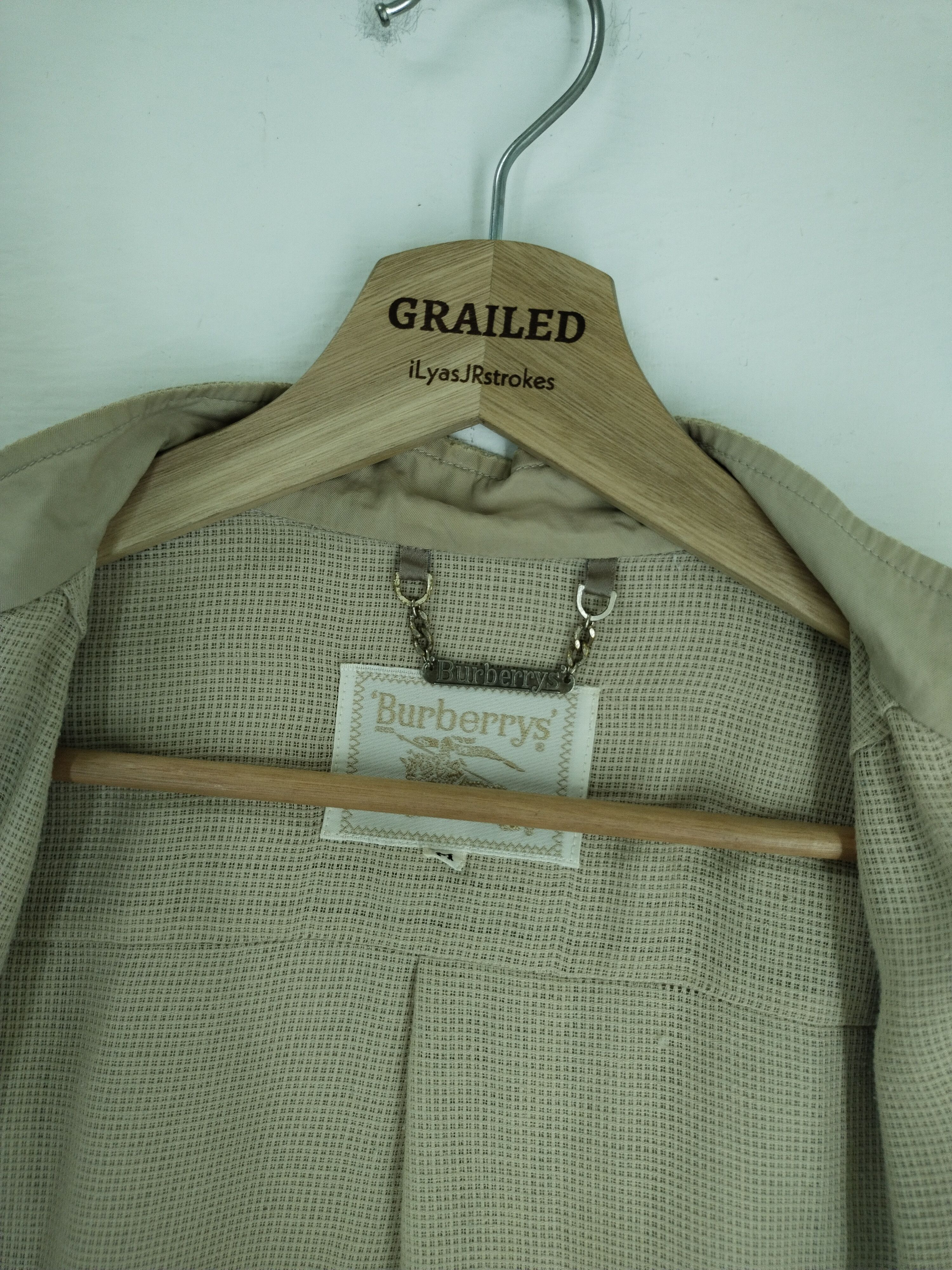 Burberry VINTAGE 80s BURBERRY CLASSIC LIGHT JACKET Size US M / EU 48-50 / 2 - 12 Thumbnail