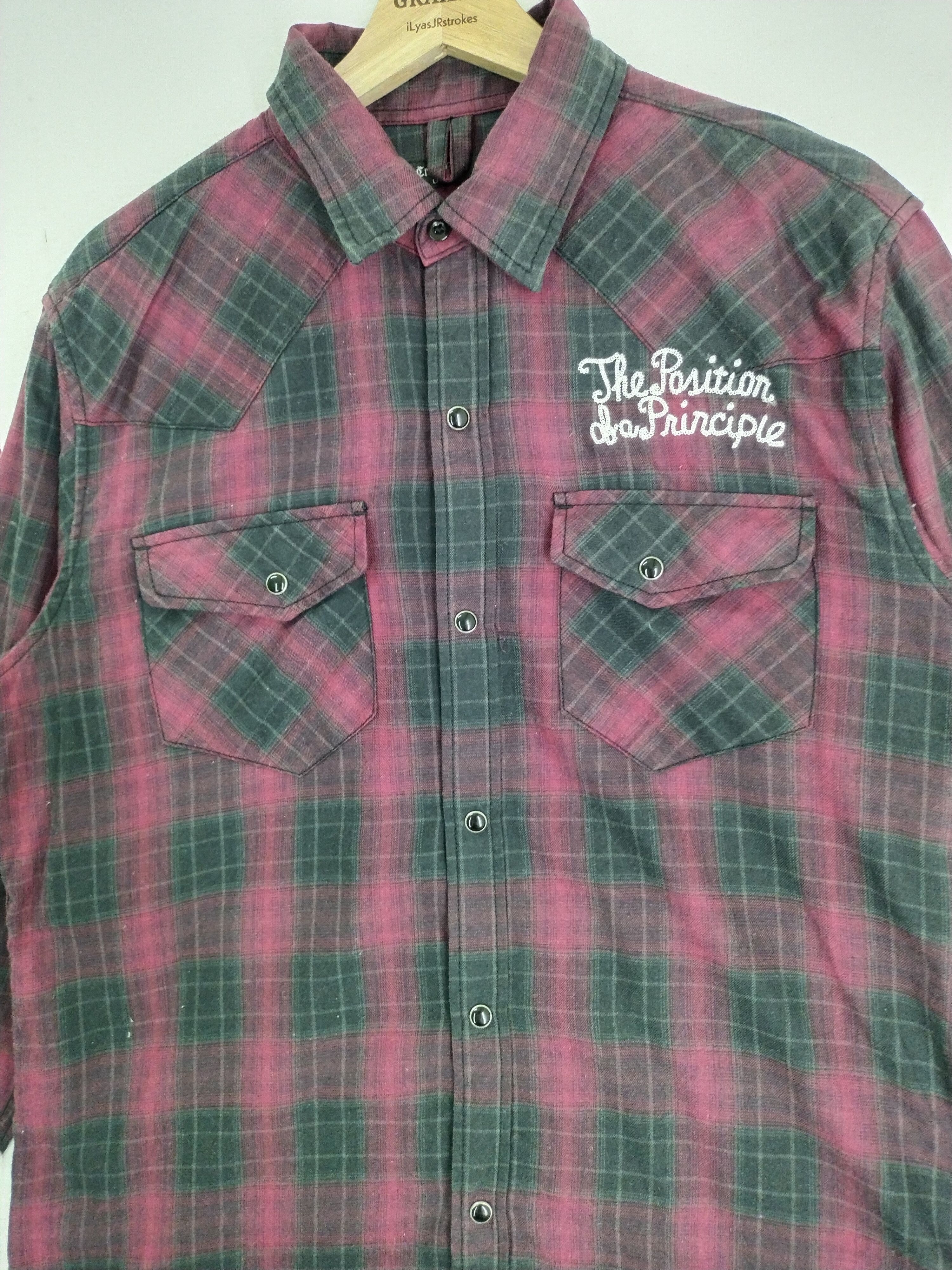 Japanese Brand VINTAGE CRAZY DEVIL EMBROIDERY LONG SLEEVE BUTTON SHIRT Size US L / EU 52-54 / 3 - 2 Thumbnail